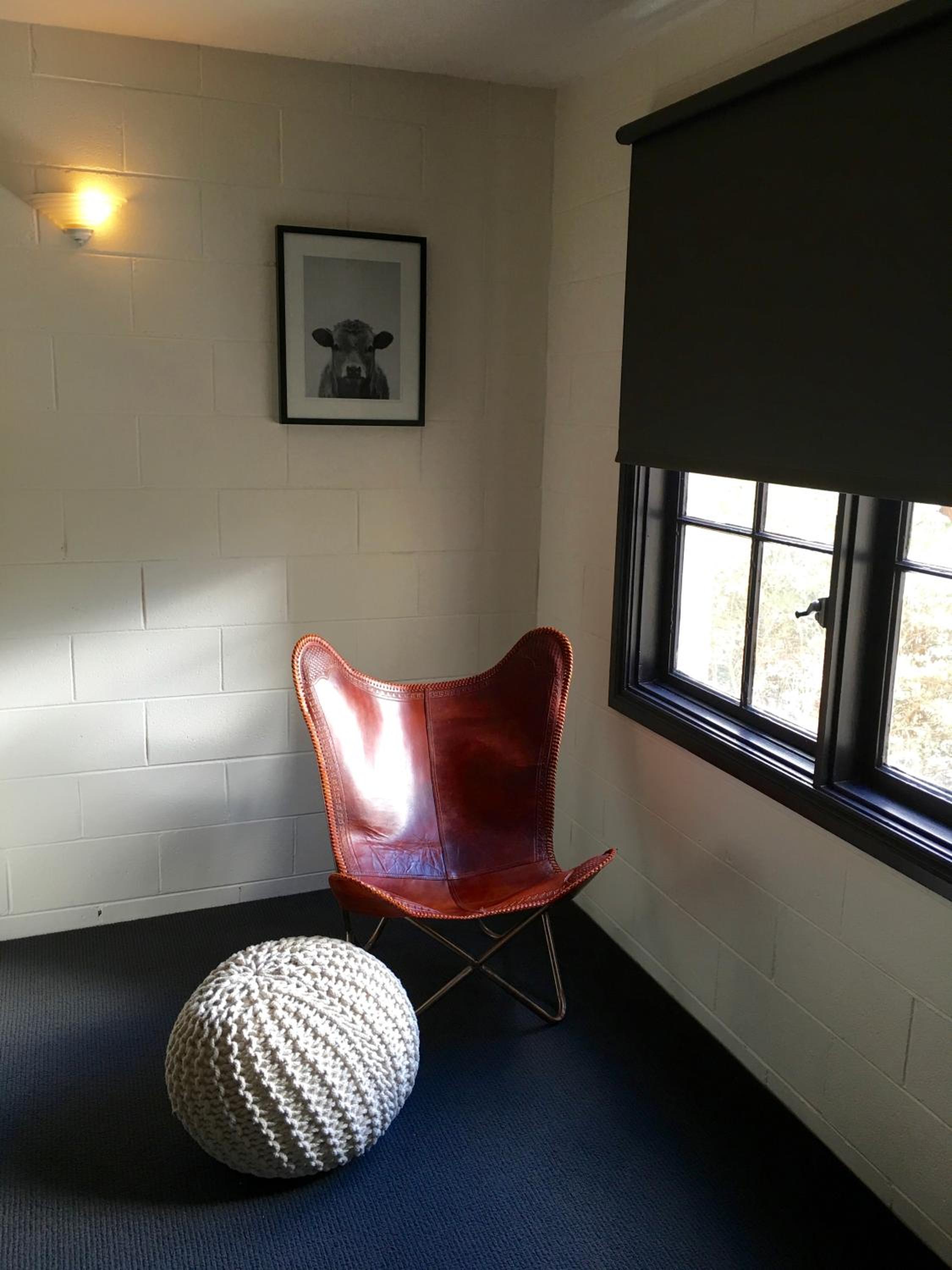 Standard 2-Bedroom  photo 2