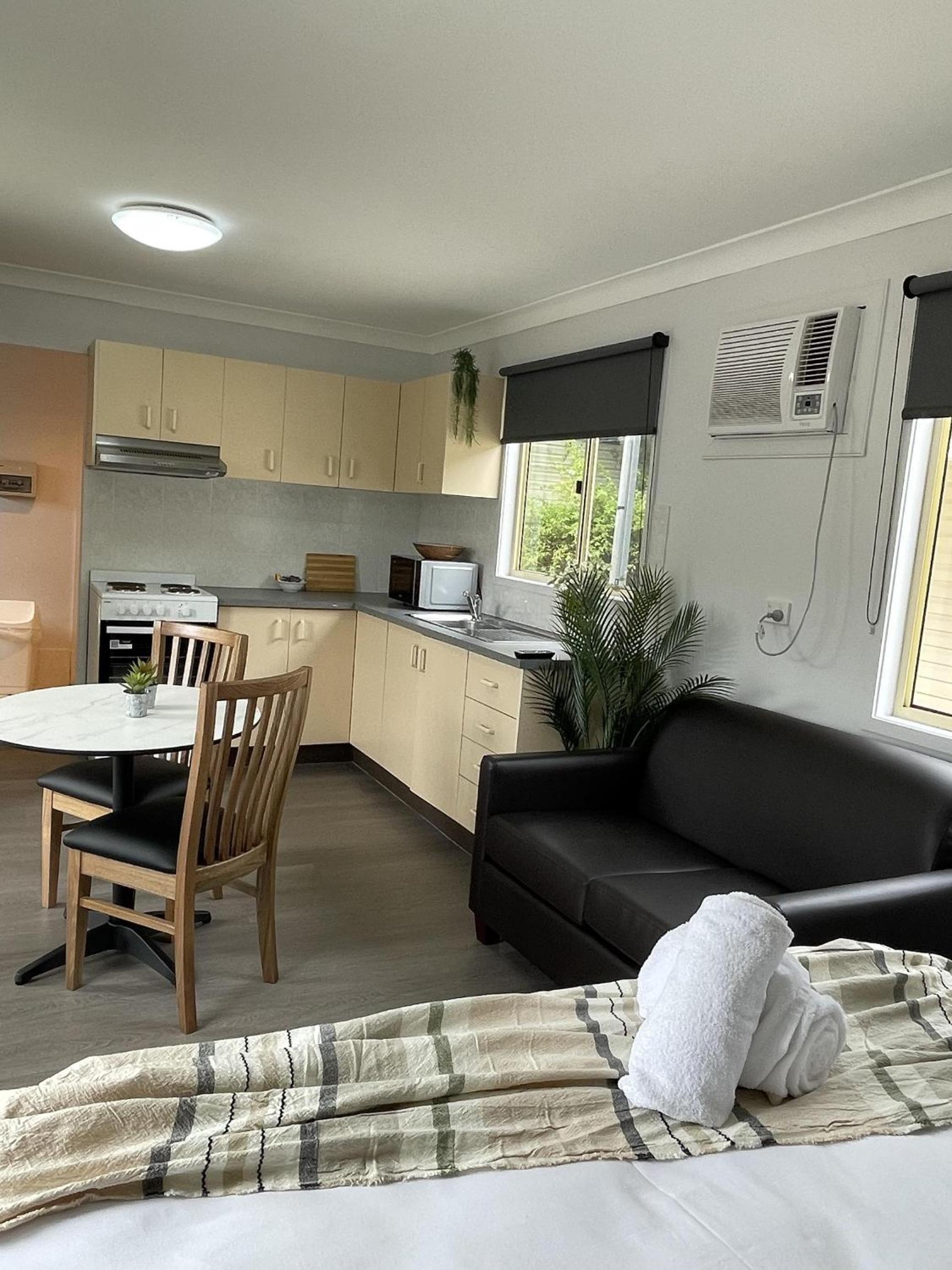 Studio Cabin photo 2