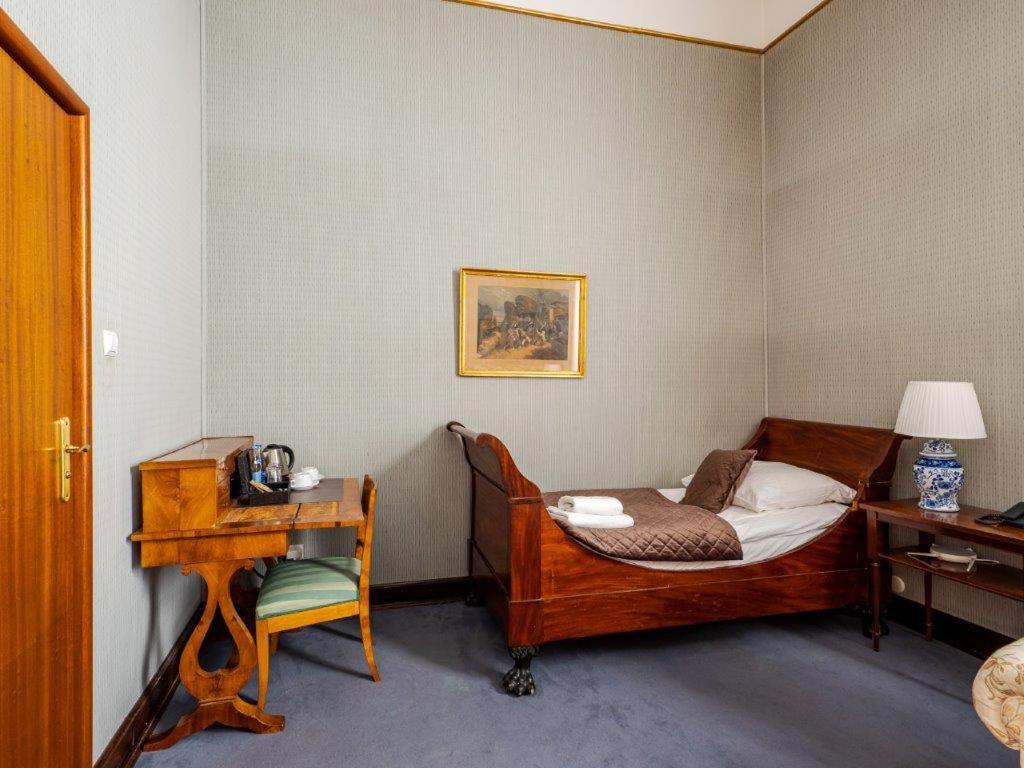 Double Room - Photo 3