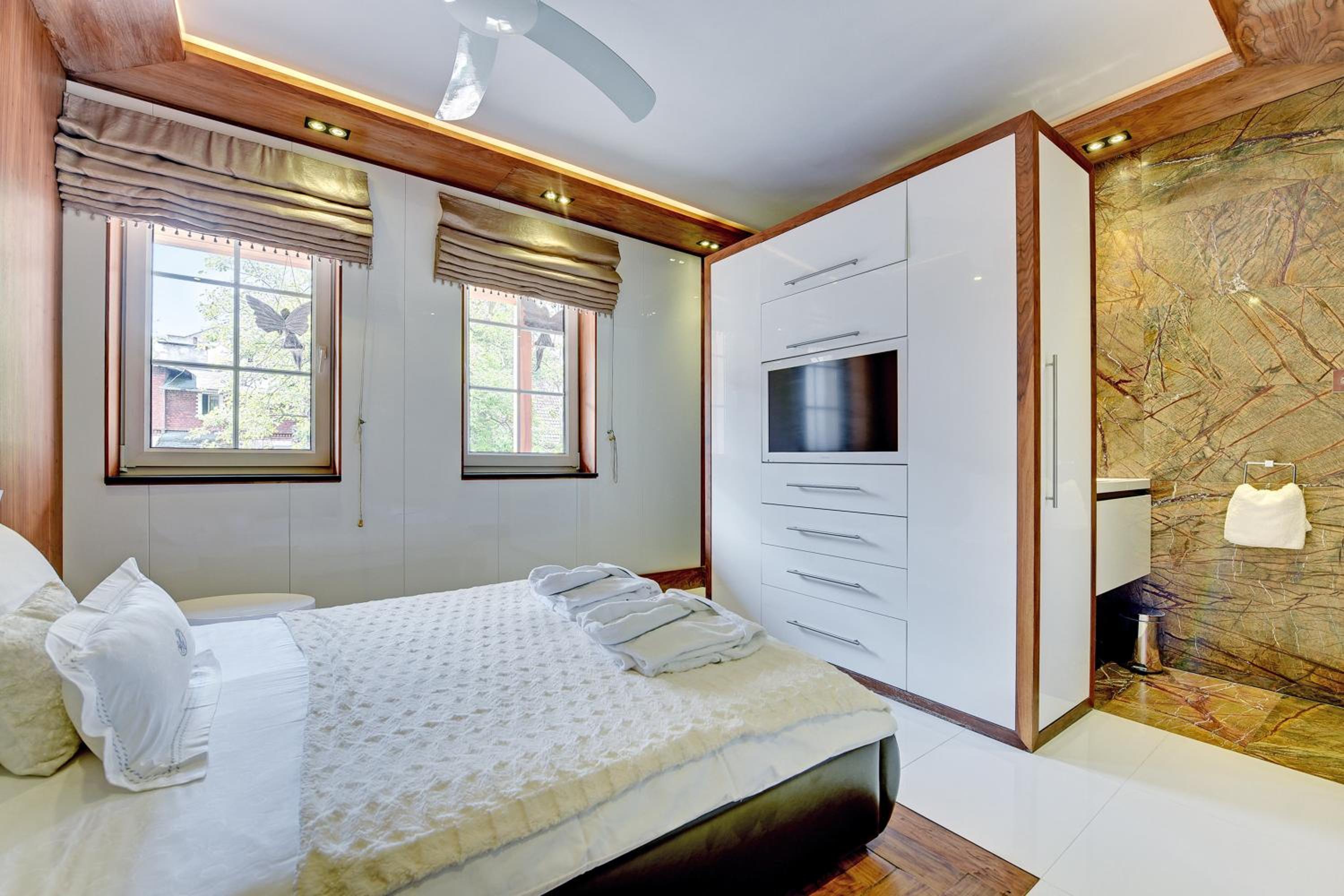Two-Bedroom Apartment - Photo 6