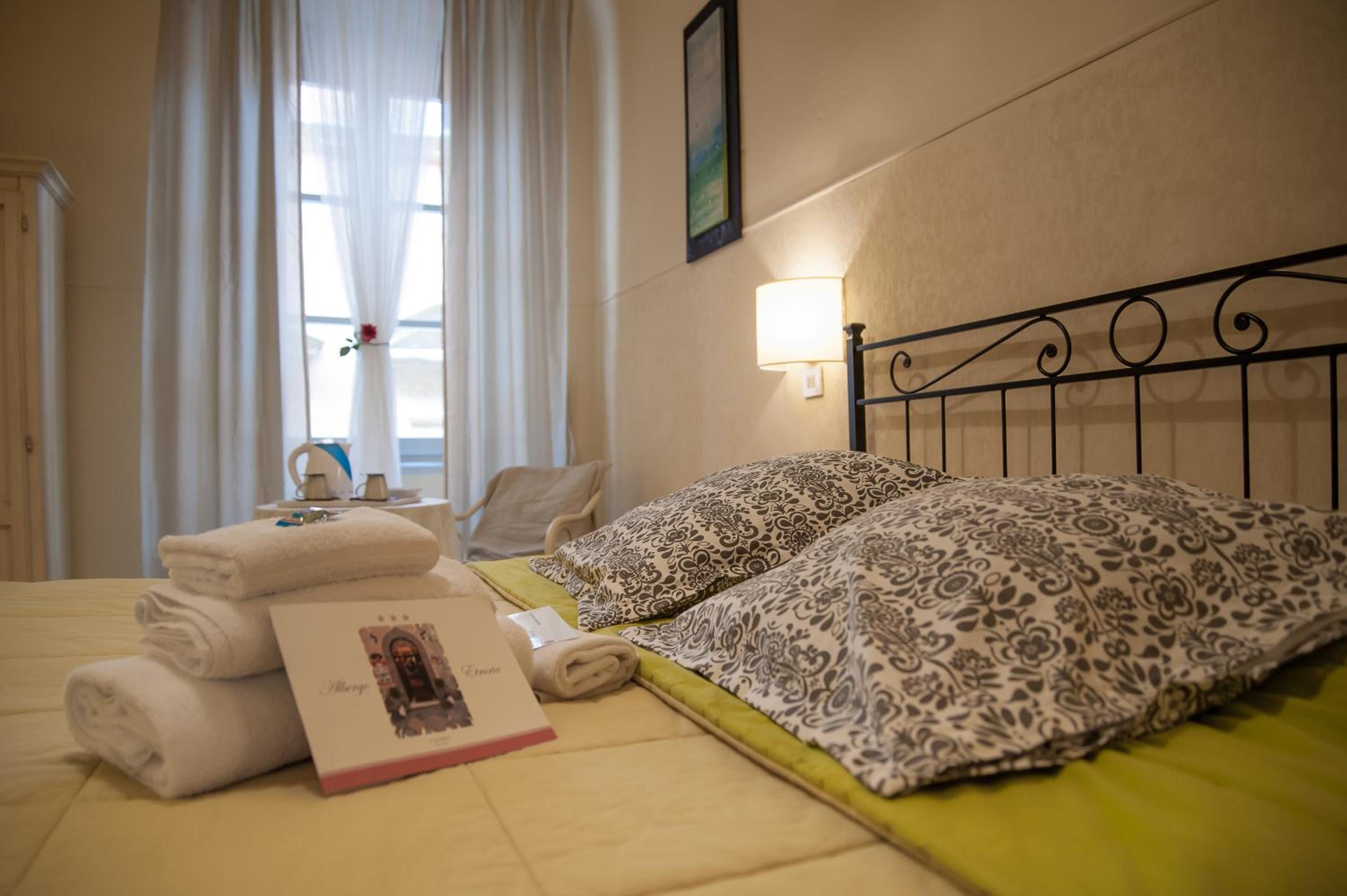 Standard Double Or Twin Room - Photo 13