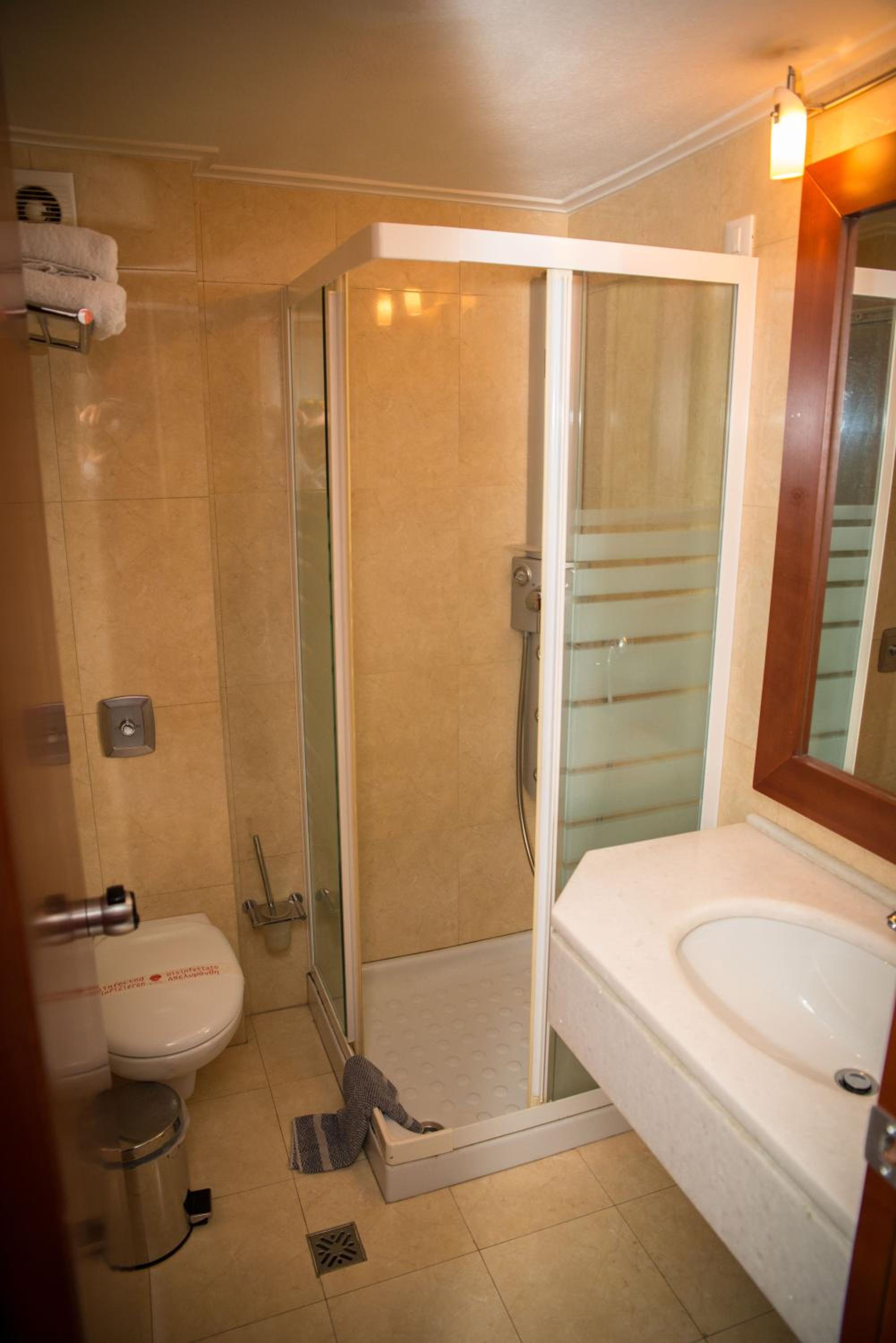 Double Room with Pool View photo 3