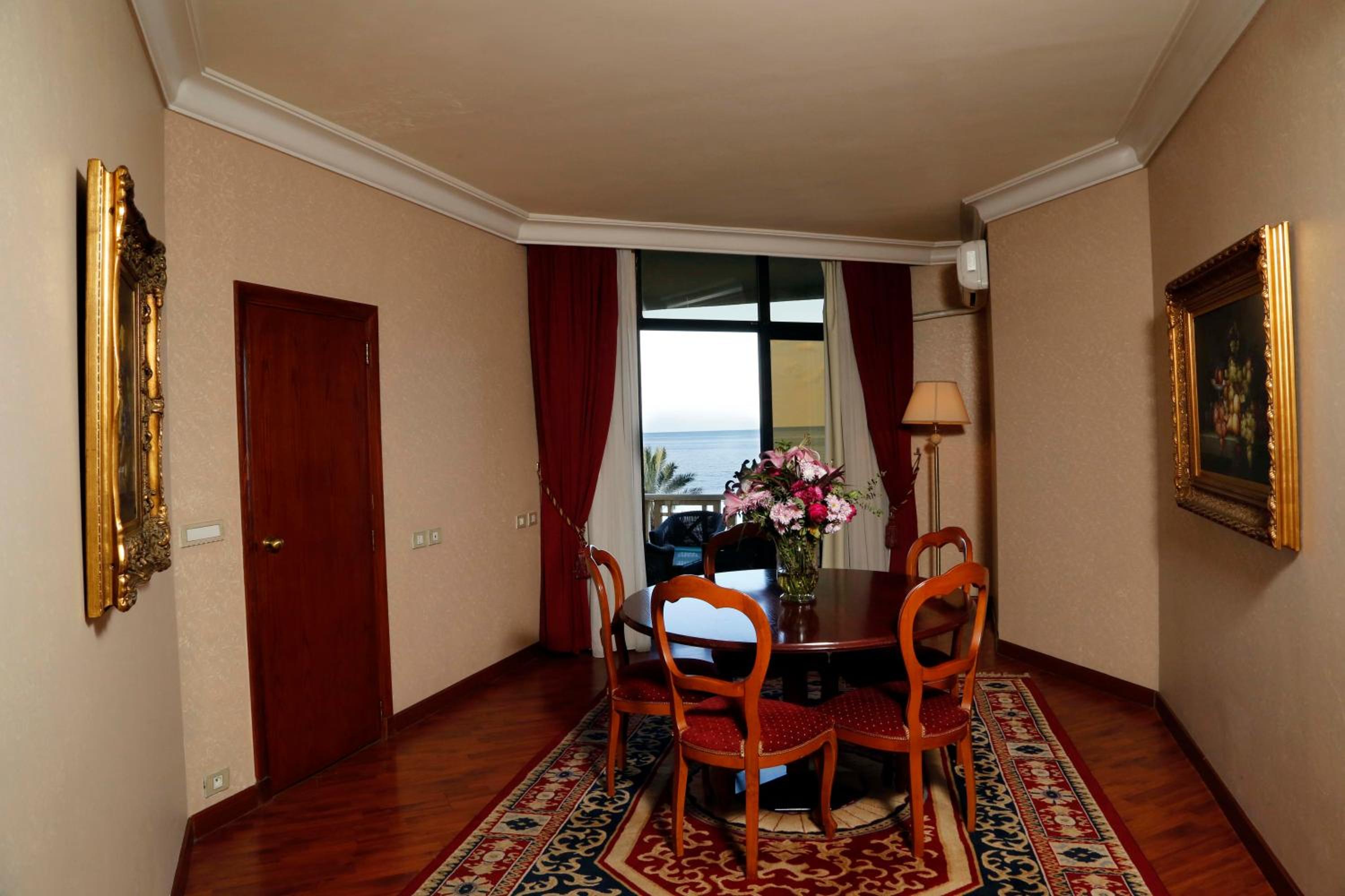 Presidential Suite