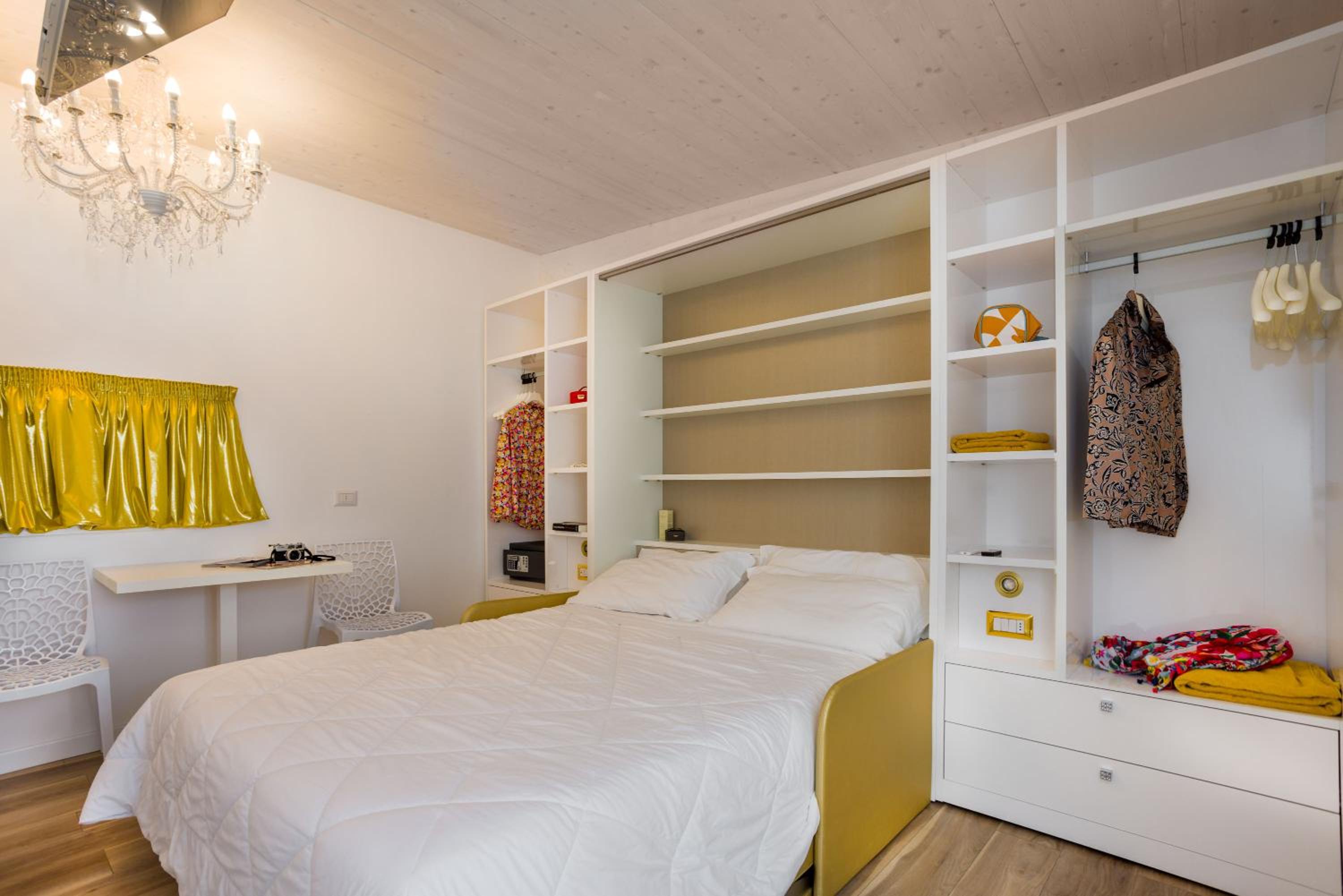 Junior Suite with Jacuzzi and Sea View