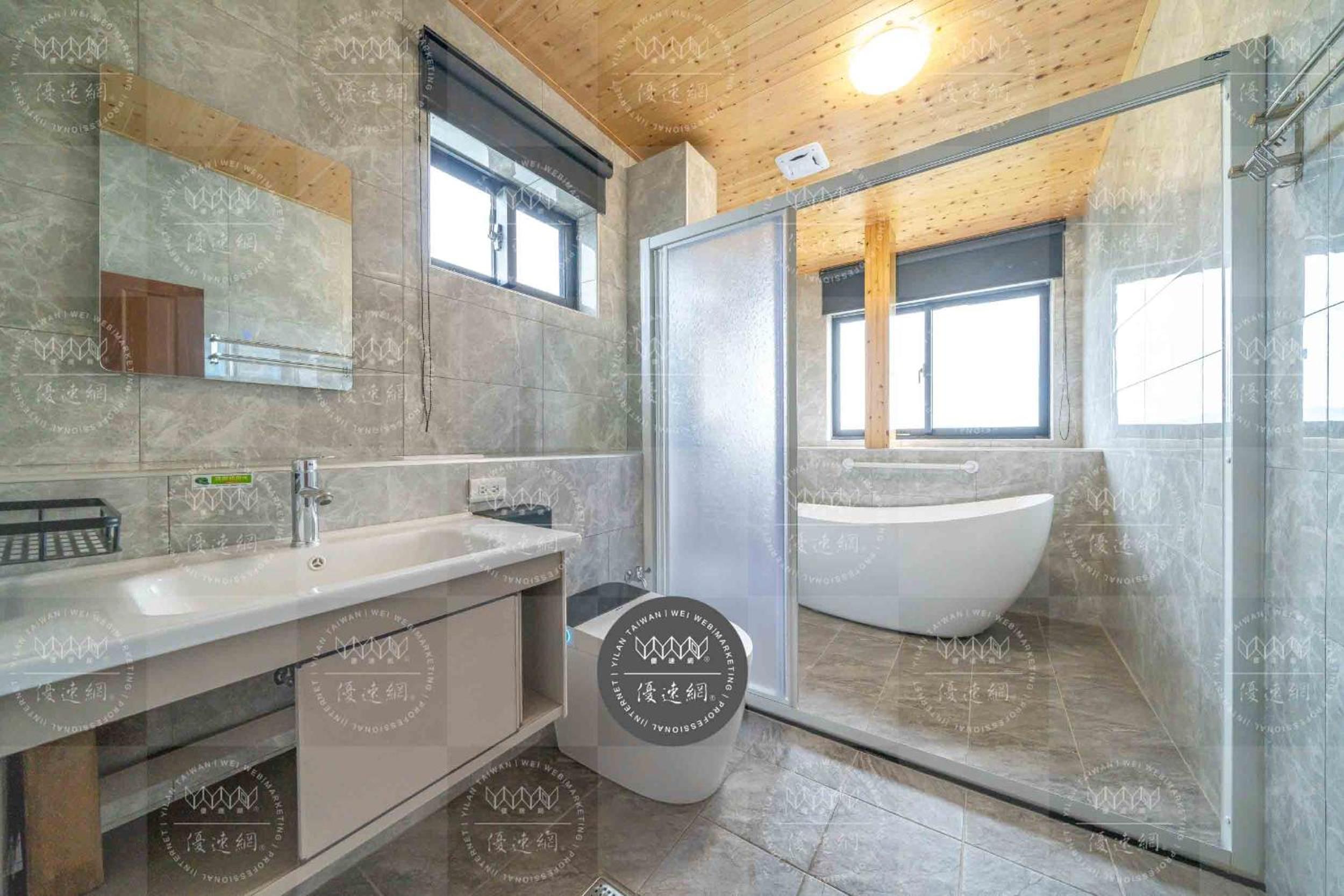 Family Room with Bath photo 2