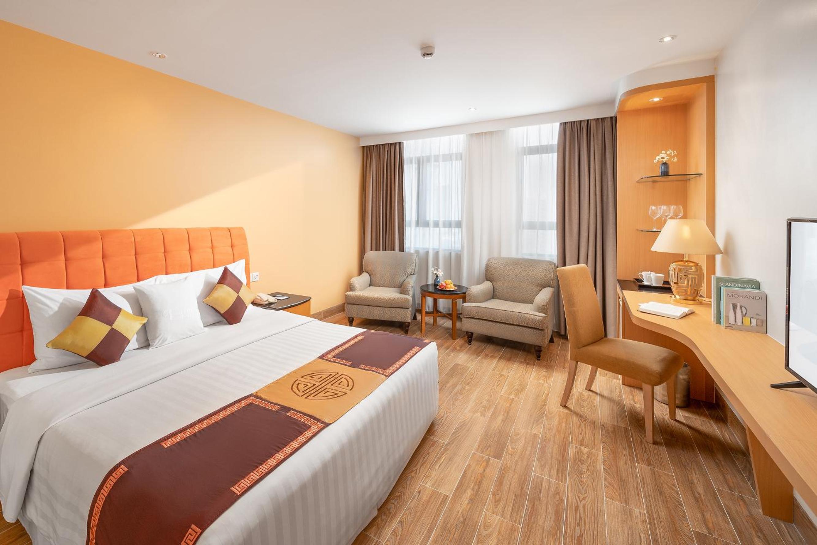 Superior King Room photo 2