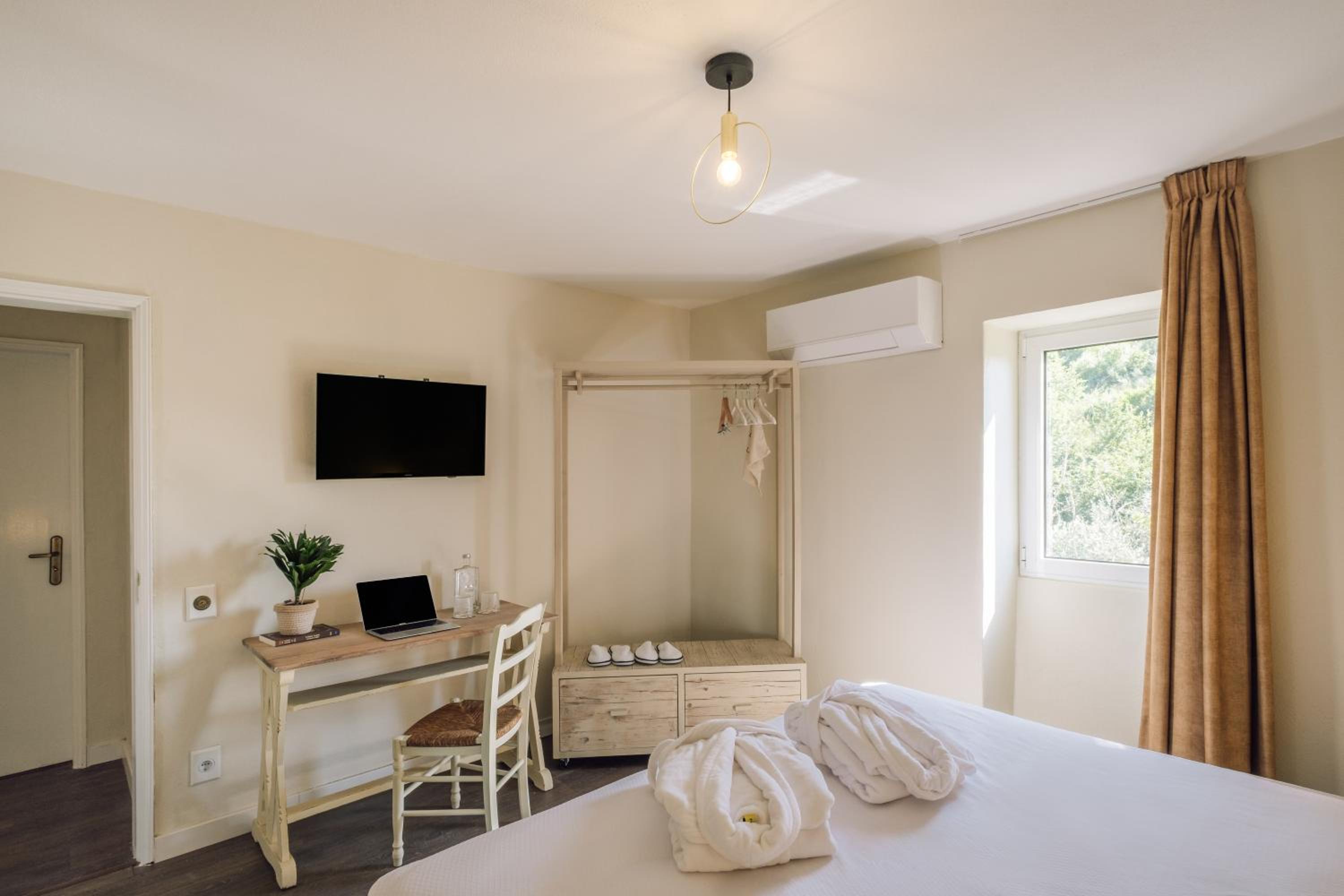 Family Two-Bedroom Apartment with View