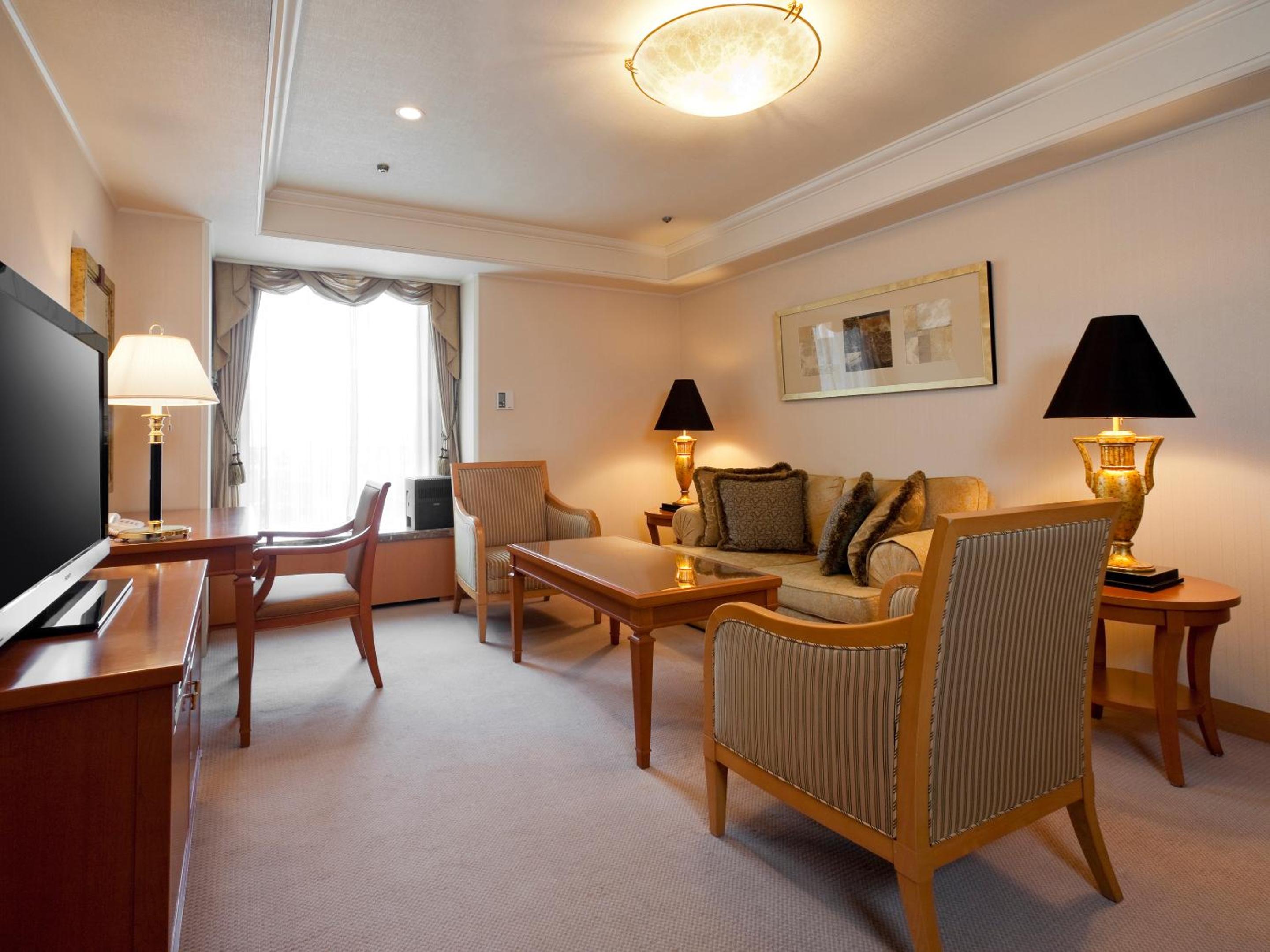 Junior Suite - Executive Floor with Lounge Access - Photo 4