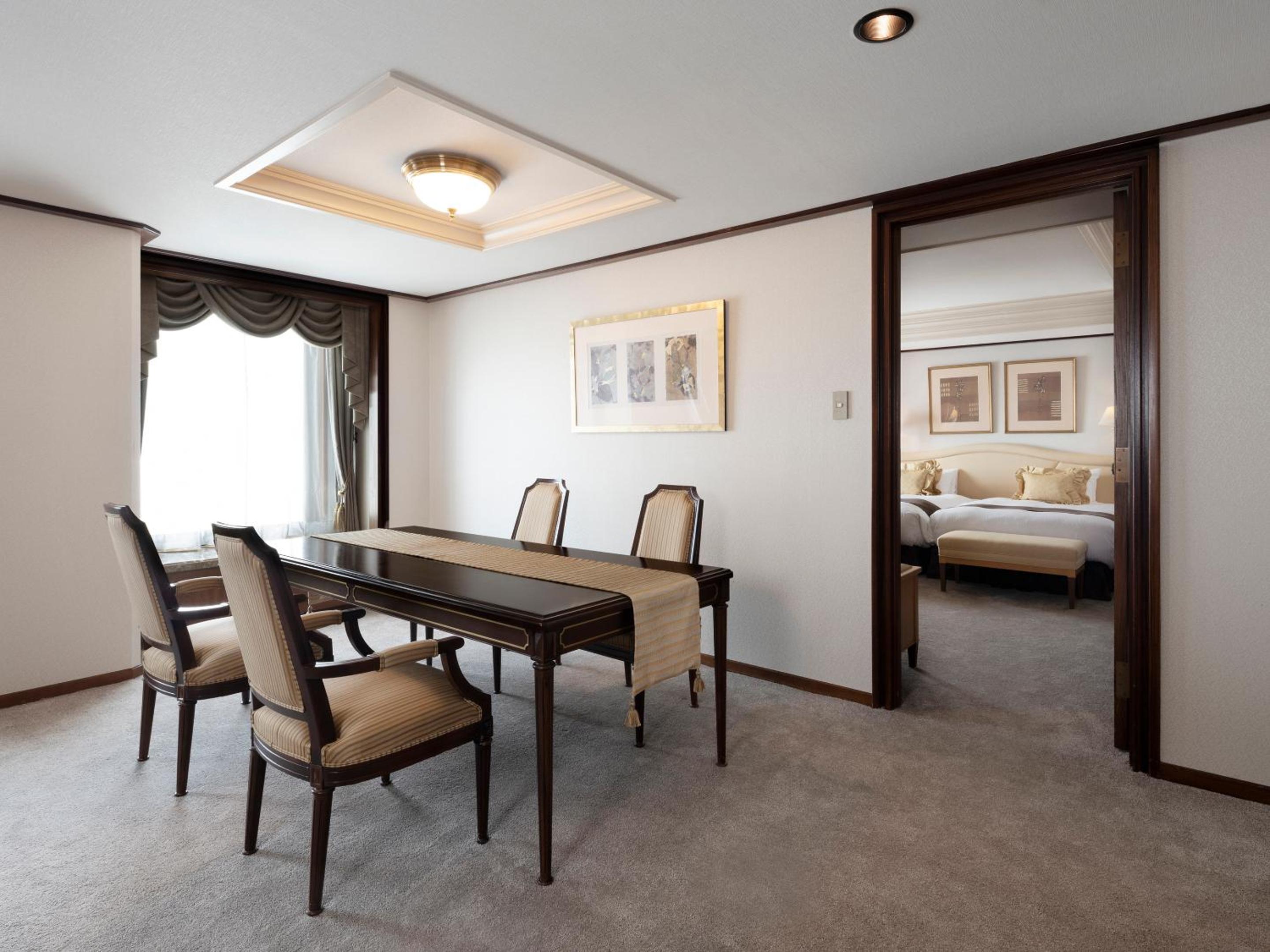 Suite - Executive Floor with Lounge Access - Photo 3