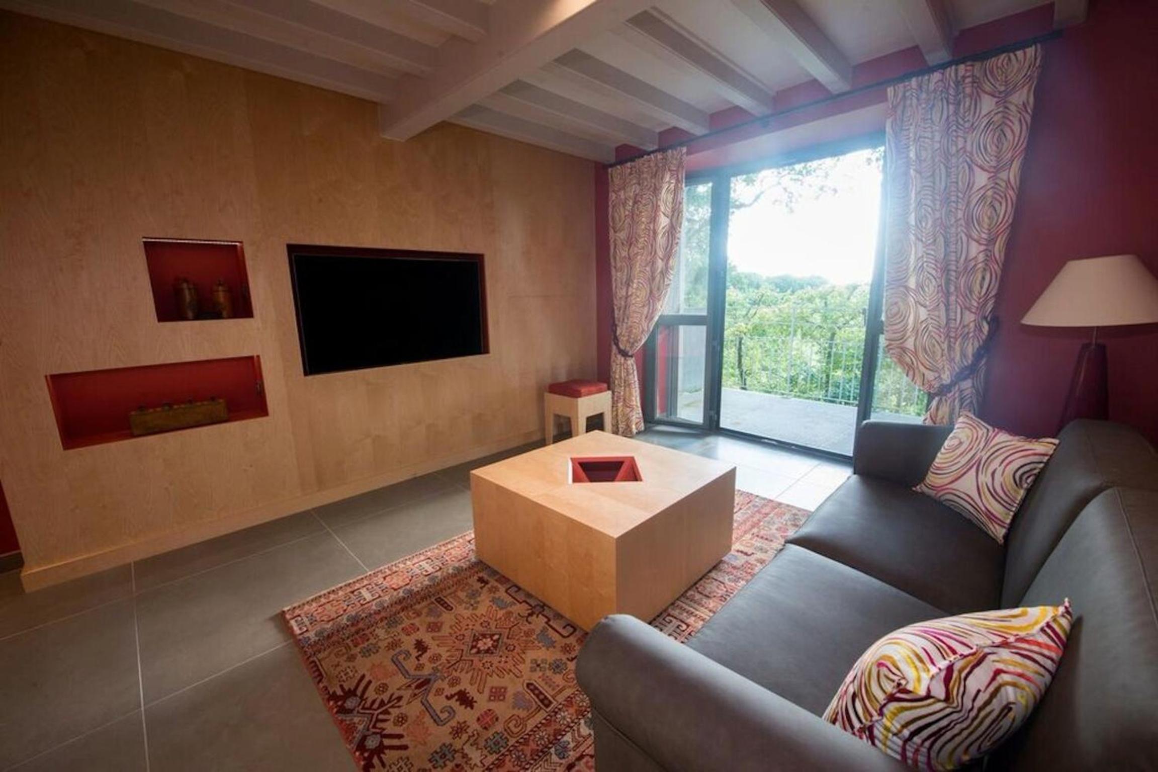 Luxury Suite with Spa Bath - Design - Photo 4