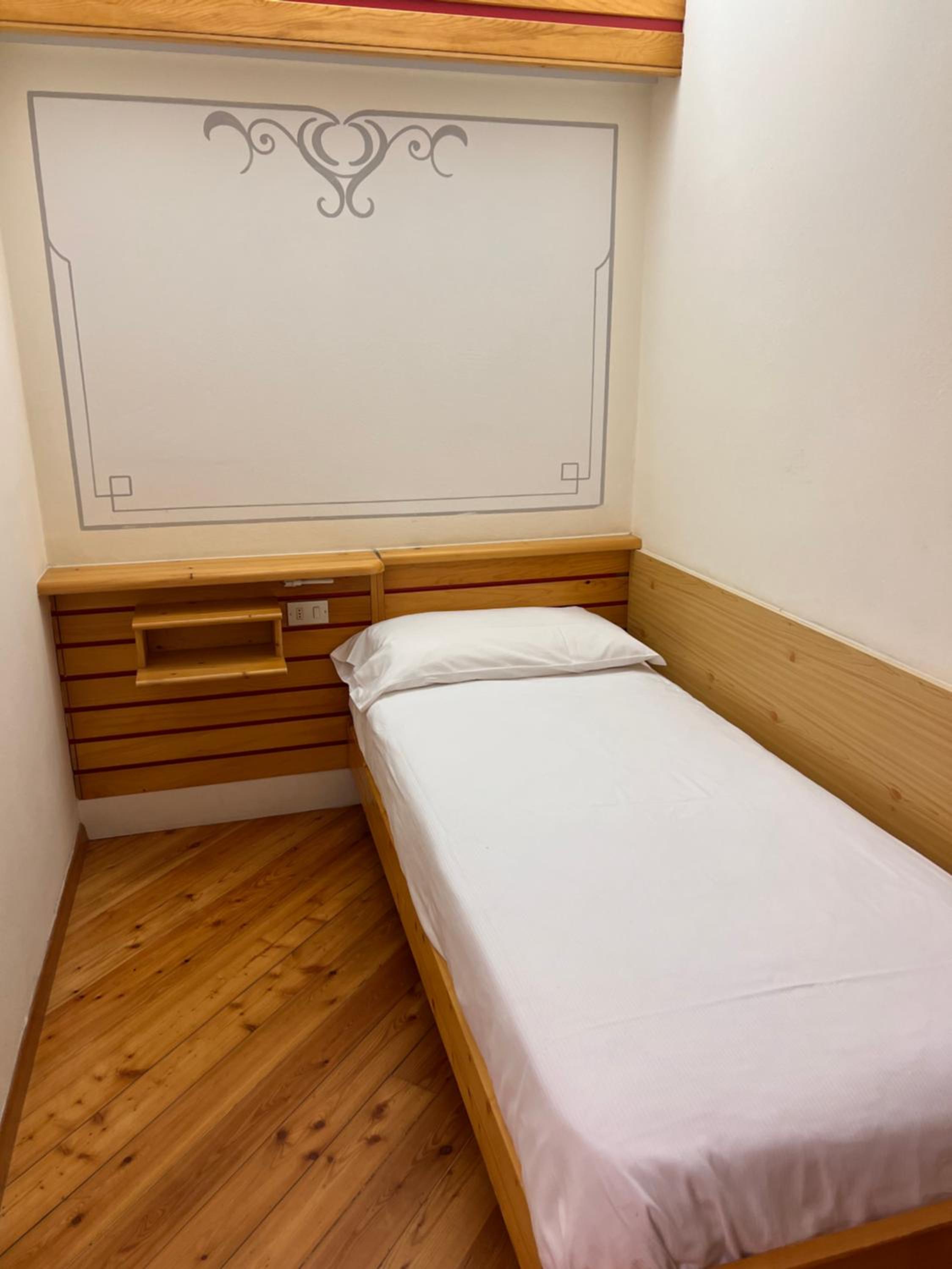 Classic Triple Room - Photo 2