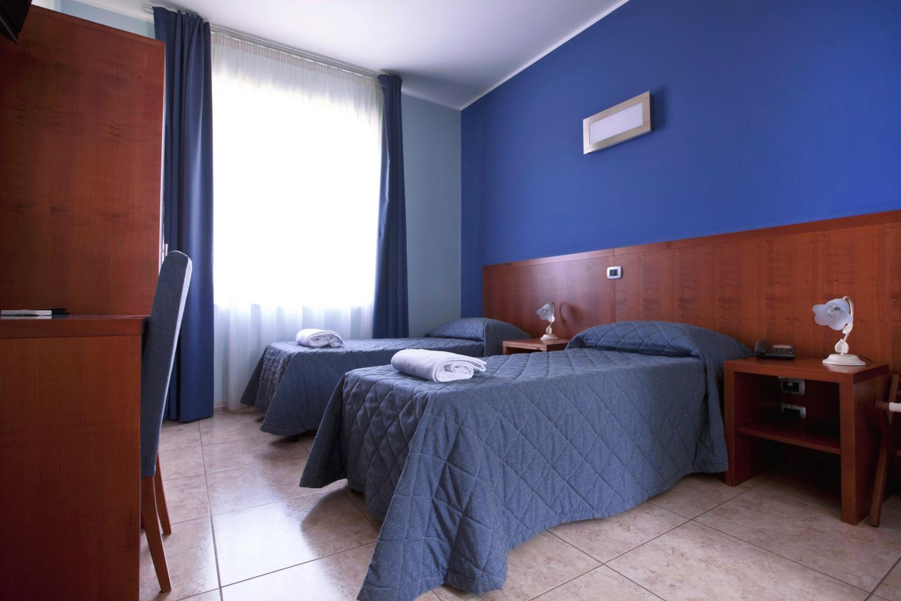 Twin Room photo 2