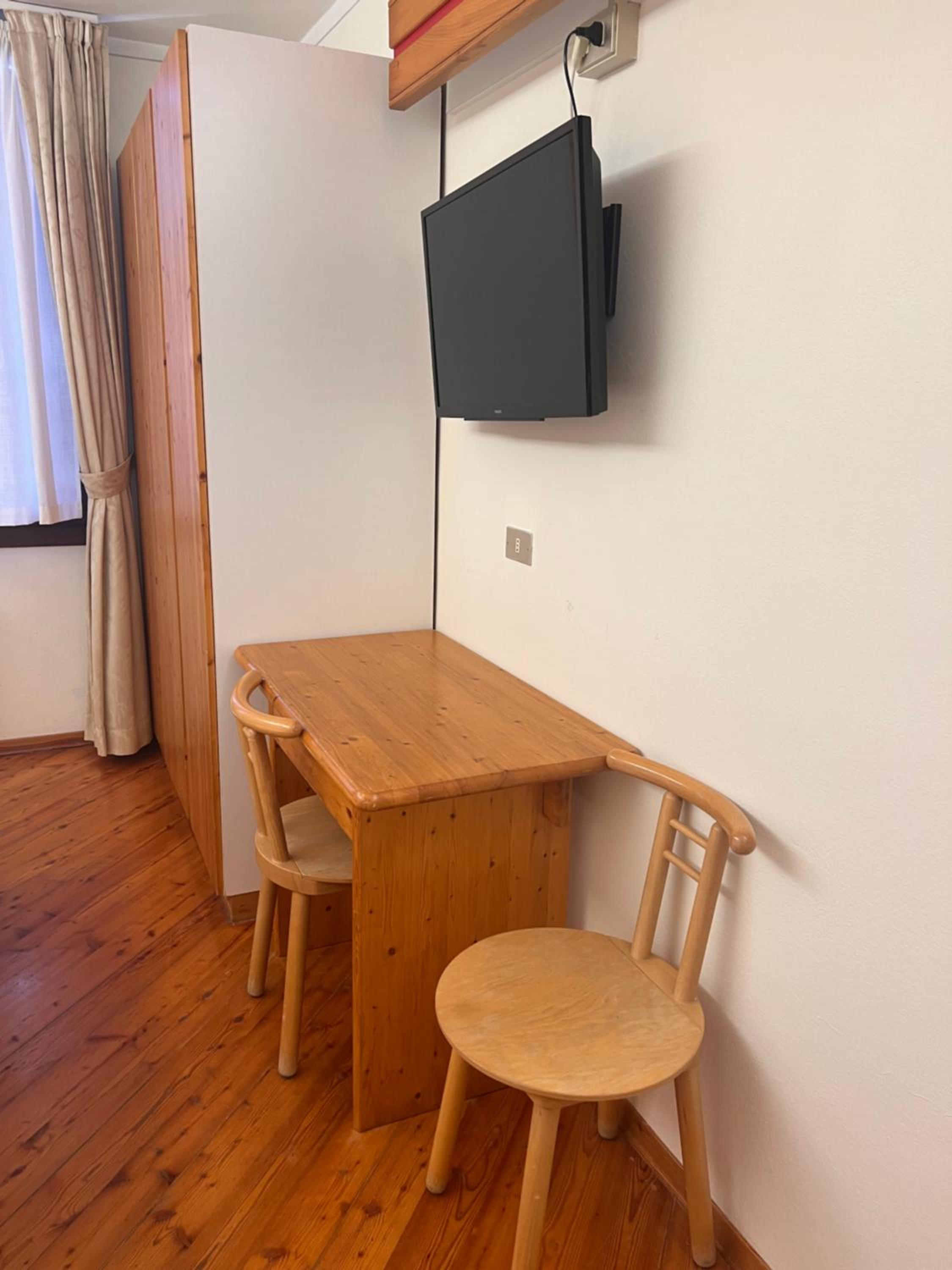 Standard Double or Twin Room - Photo 2