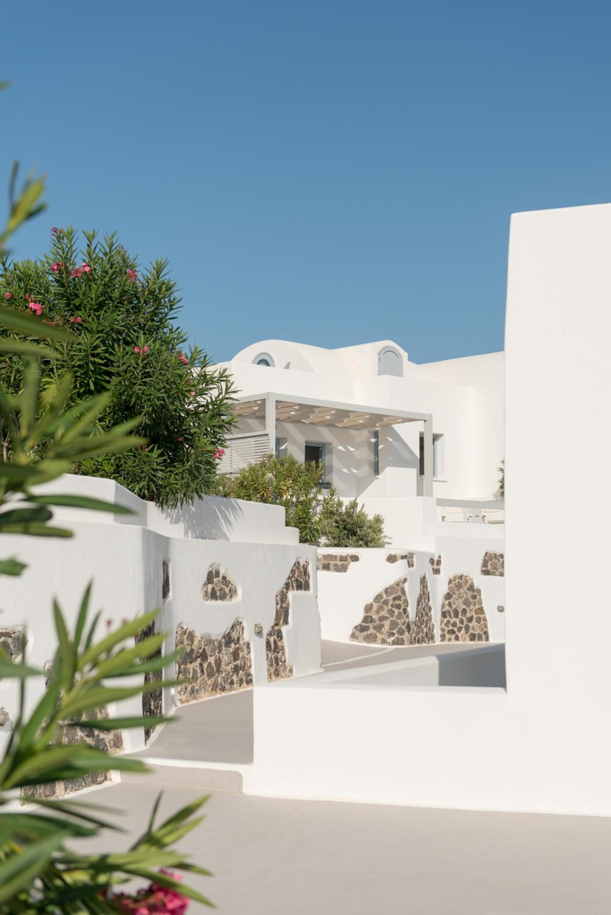 Two Bedroom Apartment Partially Caldera View photo 2