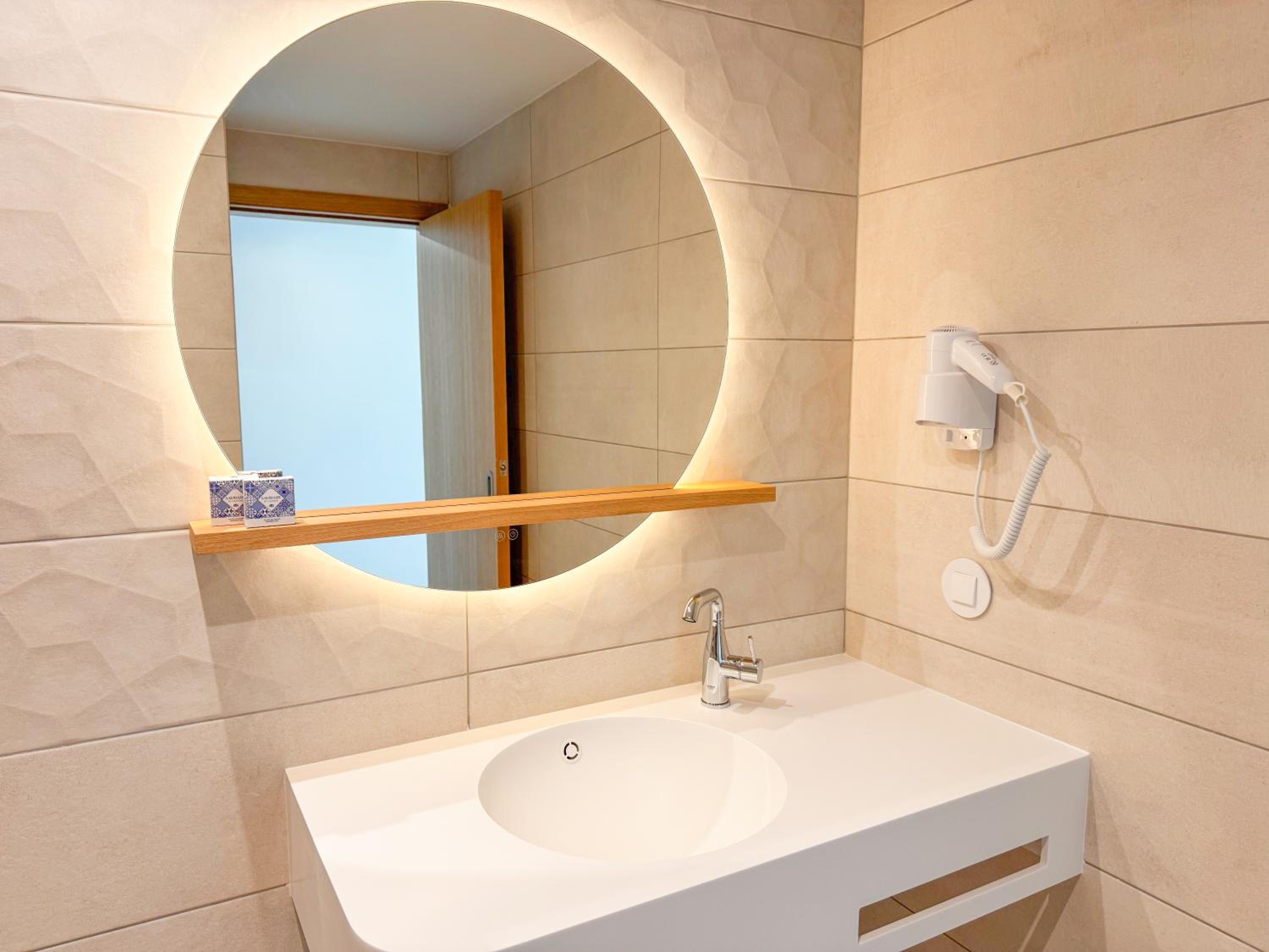 Junior Suite with Sea View (3 People)