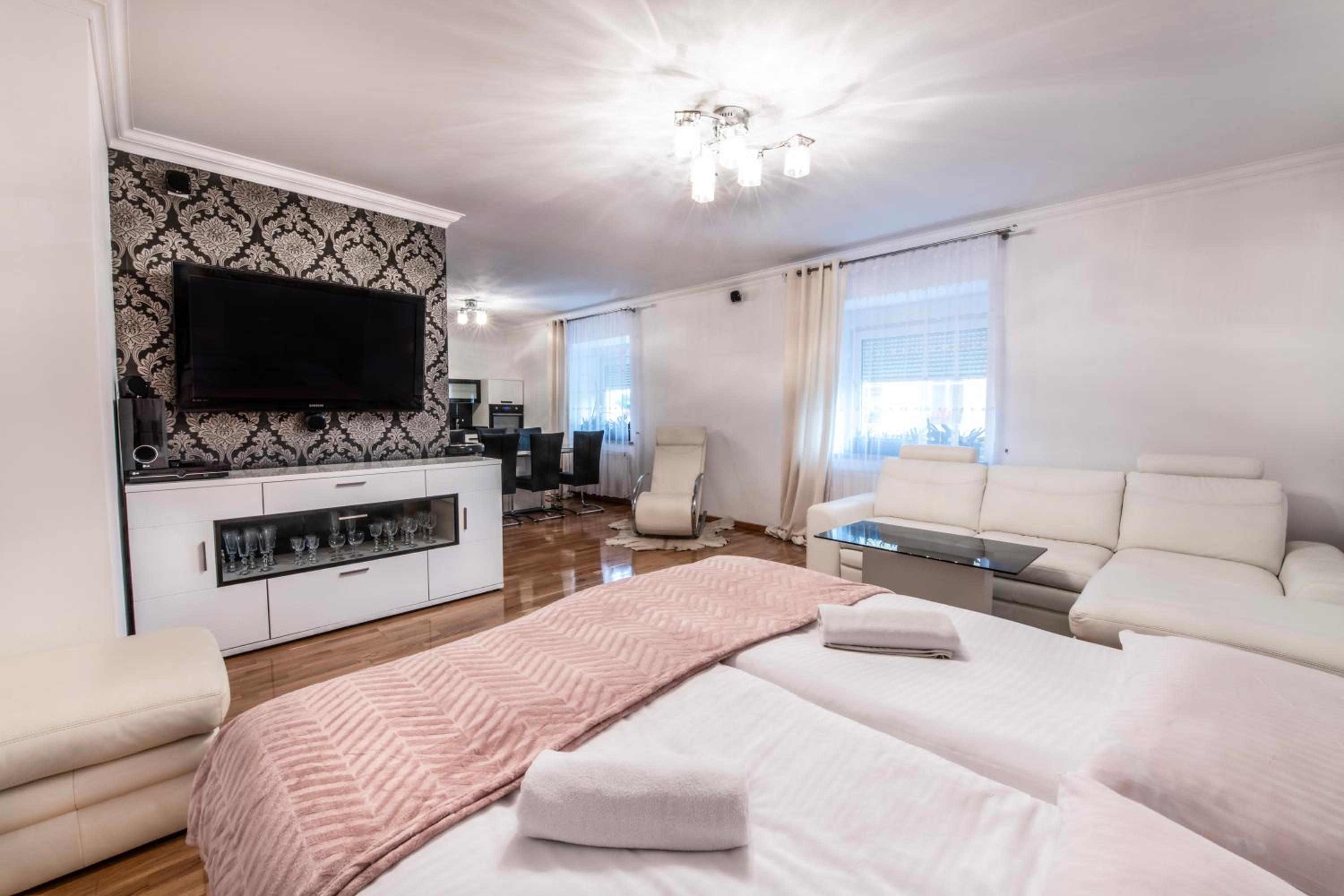 Two-Bedroom Family Apartment photo 2