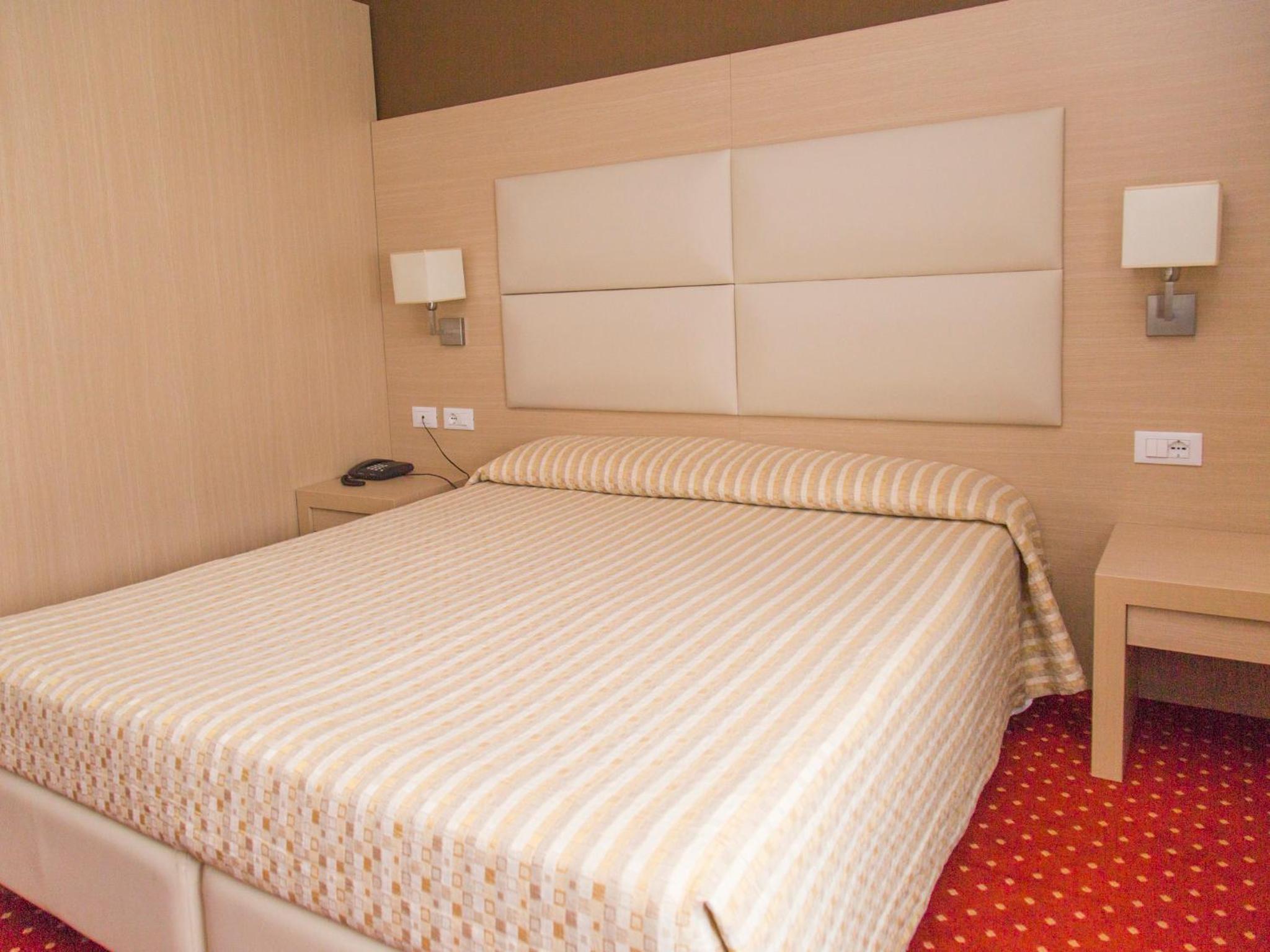Superior Triple Room photo 2