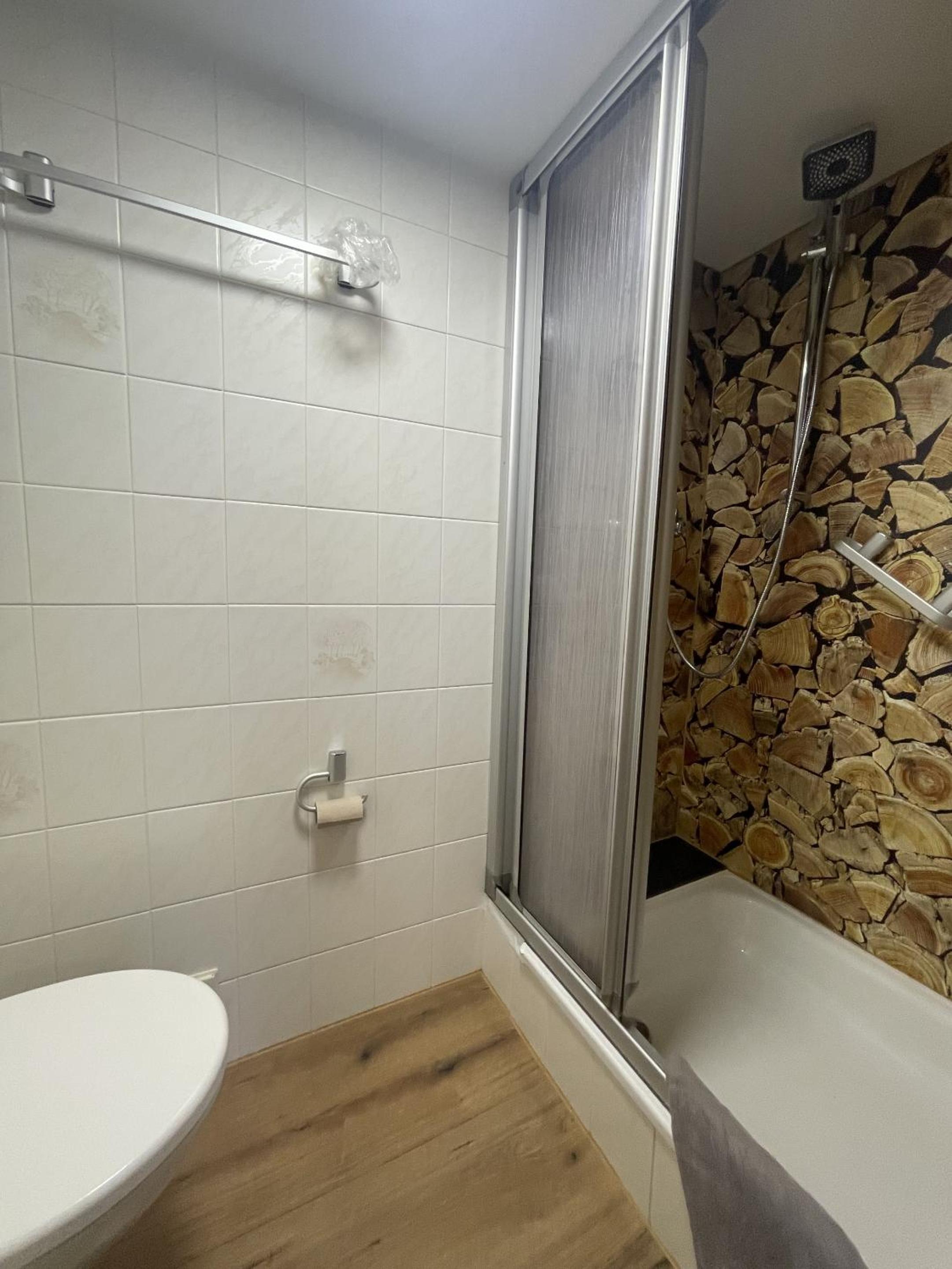 Double Room with Private Bathroom photo 2