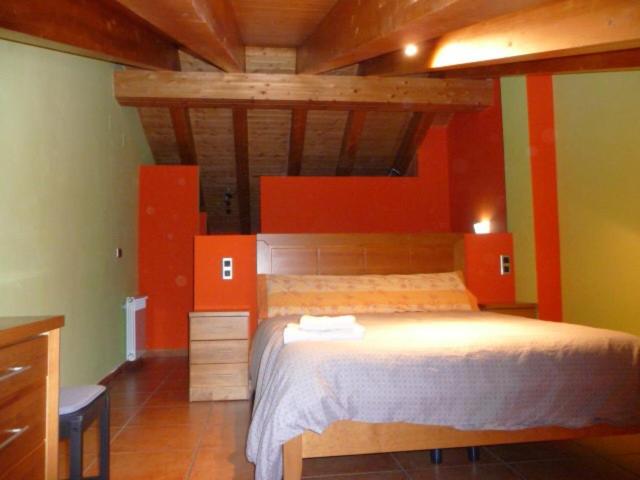Three-Bedroom Townhouse - Photo 9