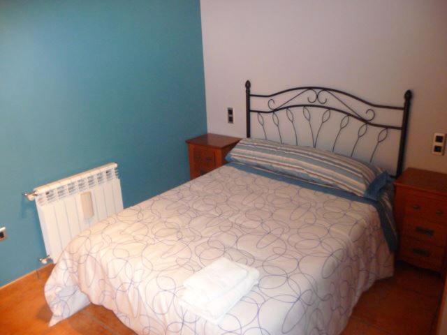 Three-Bedroom Townhouse - Photo 12