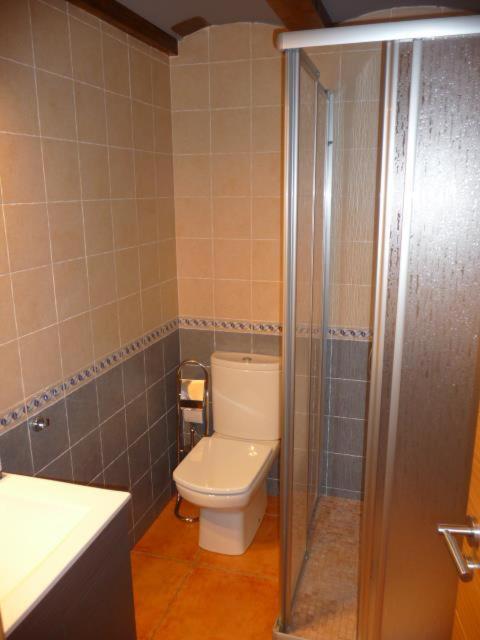 Three-Bedroom Townhouse - Photo 2