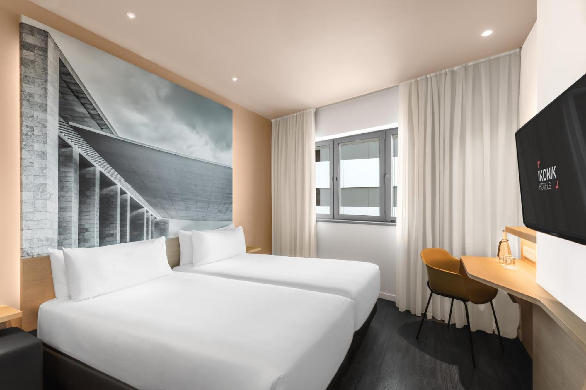 Double or Twin Room - Photo 1