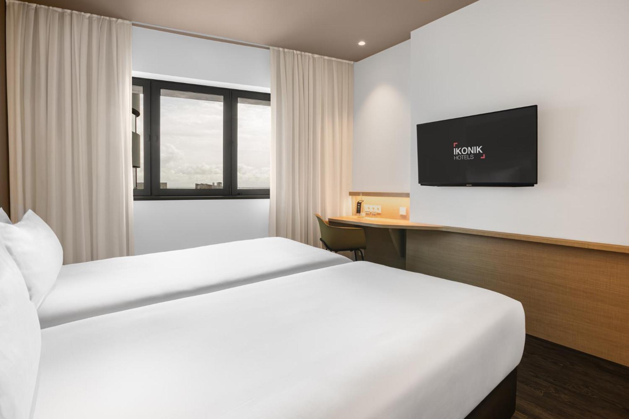 Double or Twin Room - Photo 2