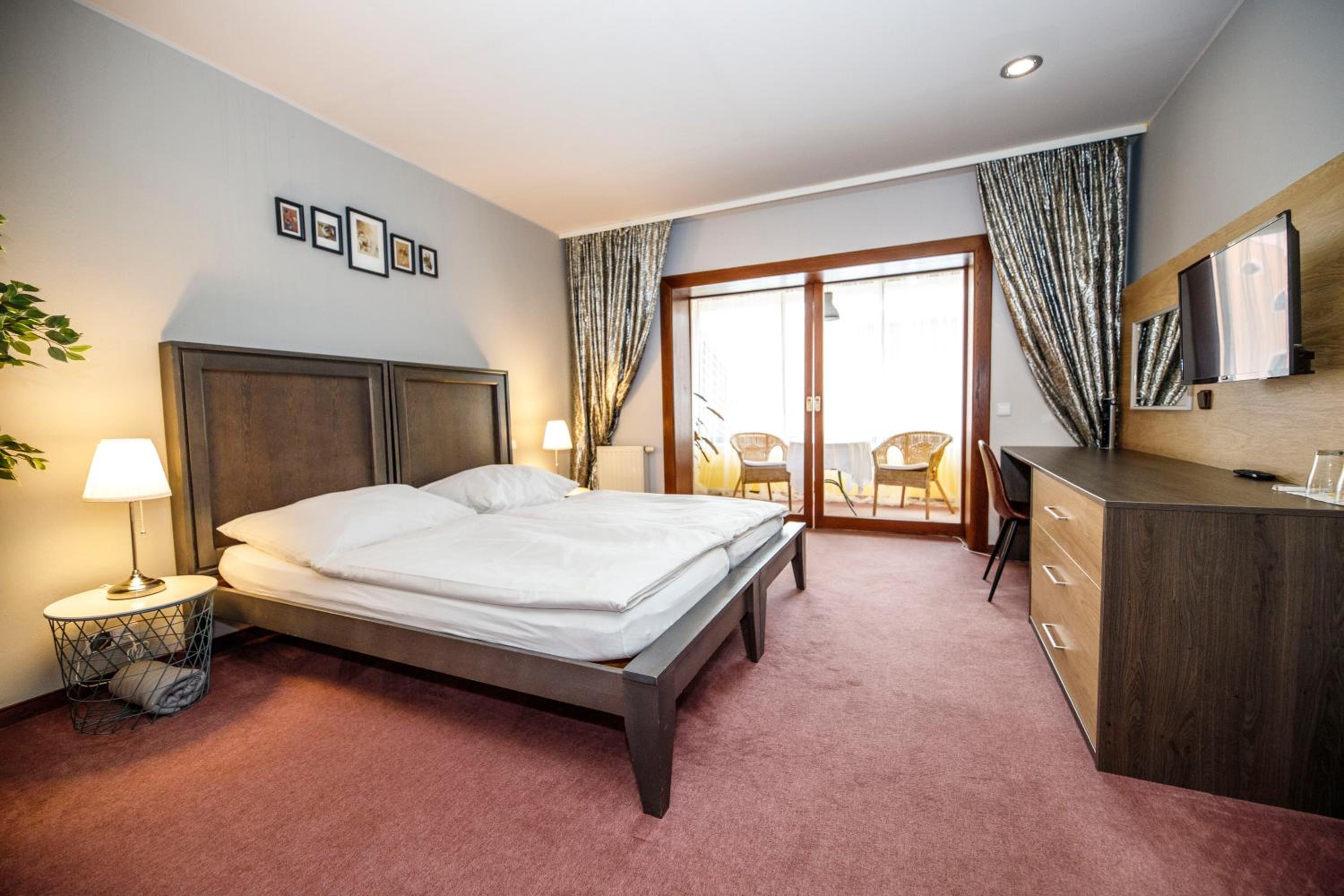 Deluxe Double or Twin Room photo 2