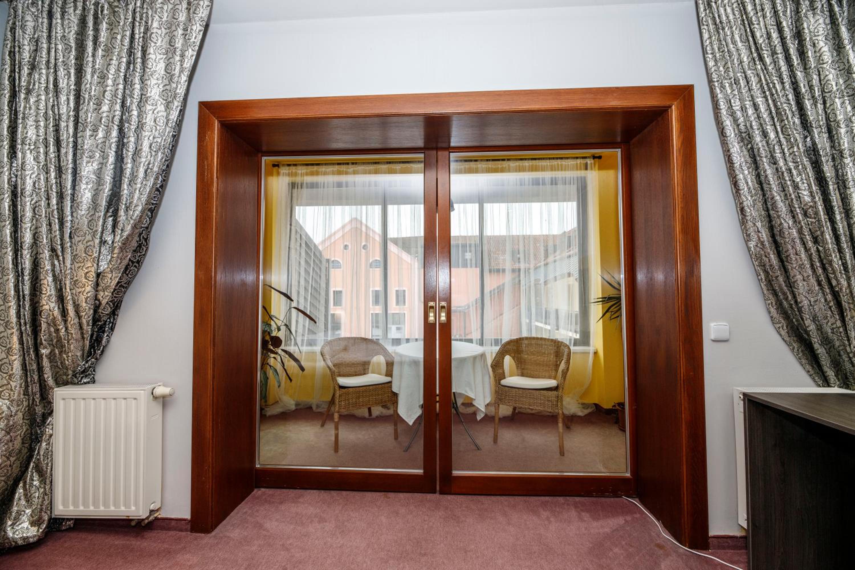 Deluxe Double or Twin Room photo 1