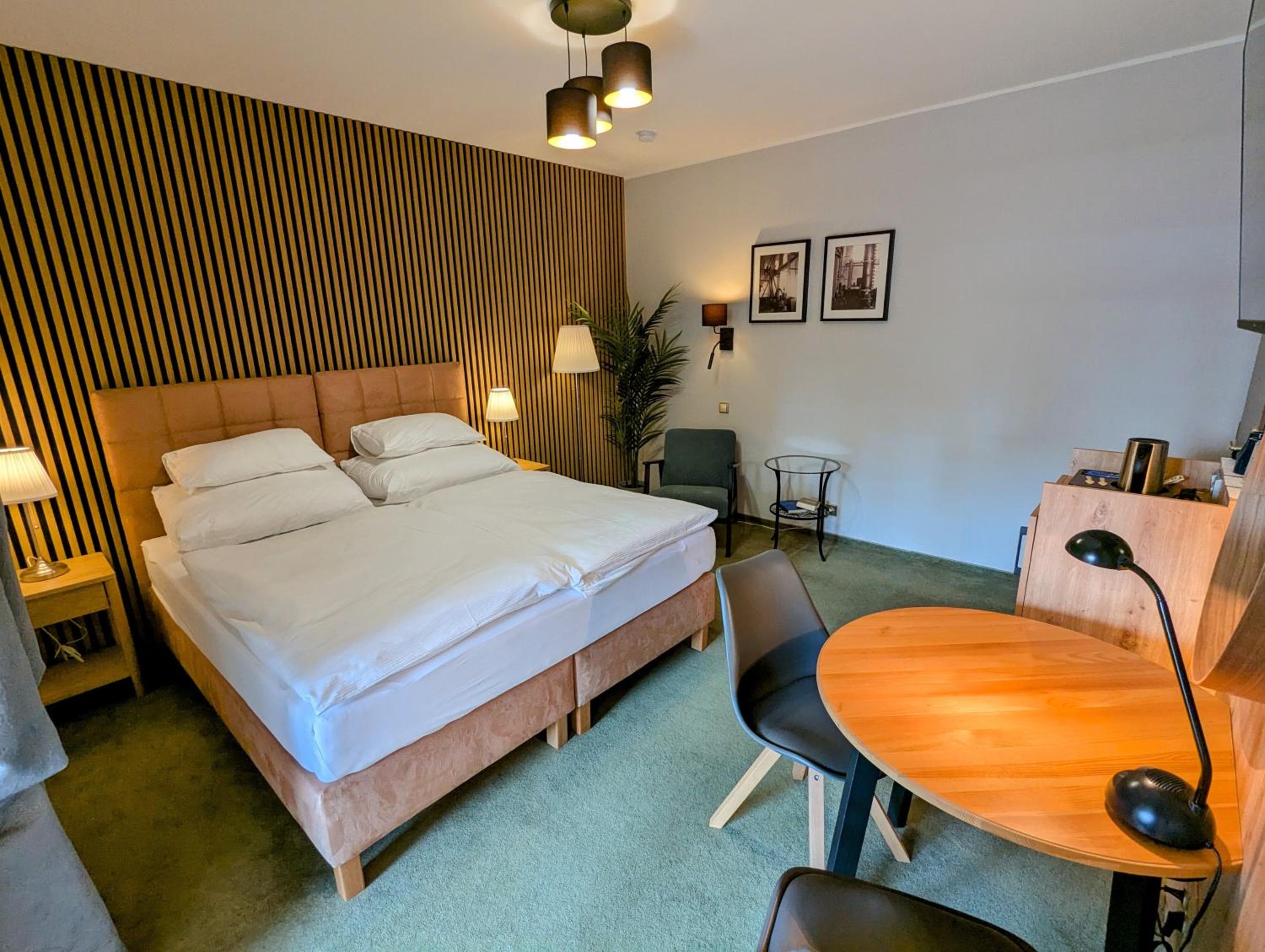 Deluxe Double or Twin Room with Balcony photo 3