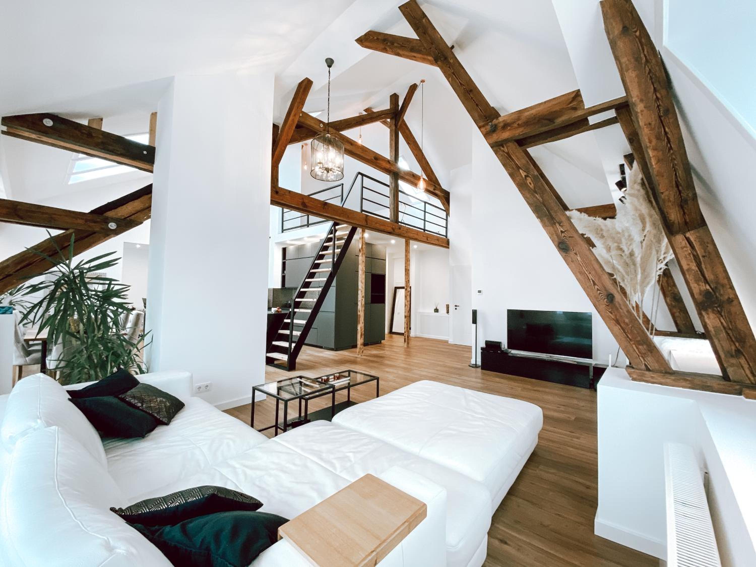 Two-Bedroom Apartment with Balcony photo 1