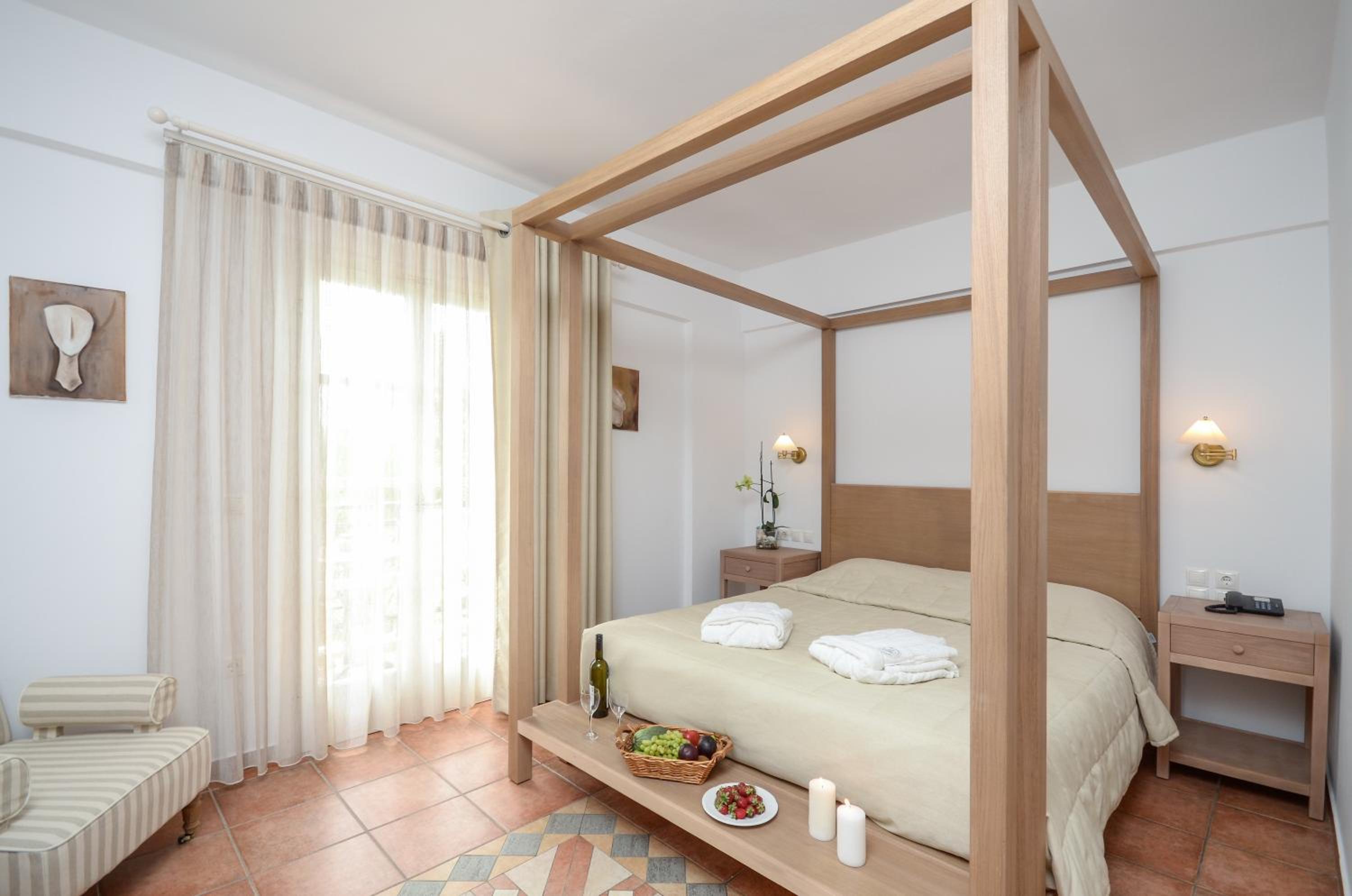 Honeymoon Room - Photo 1
