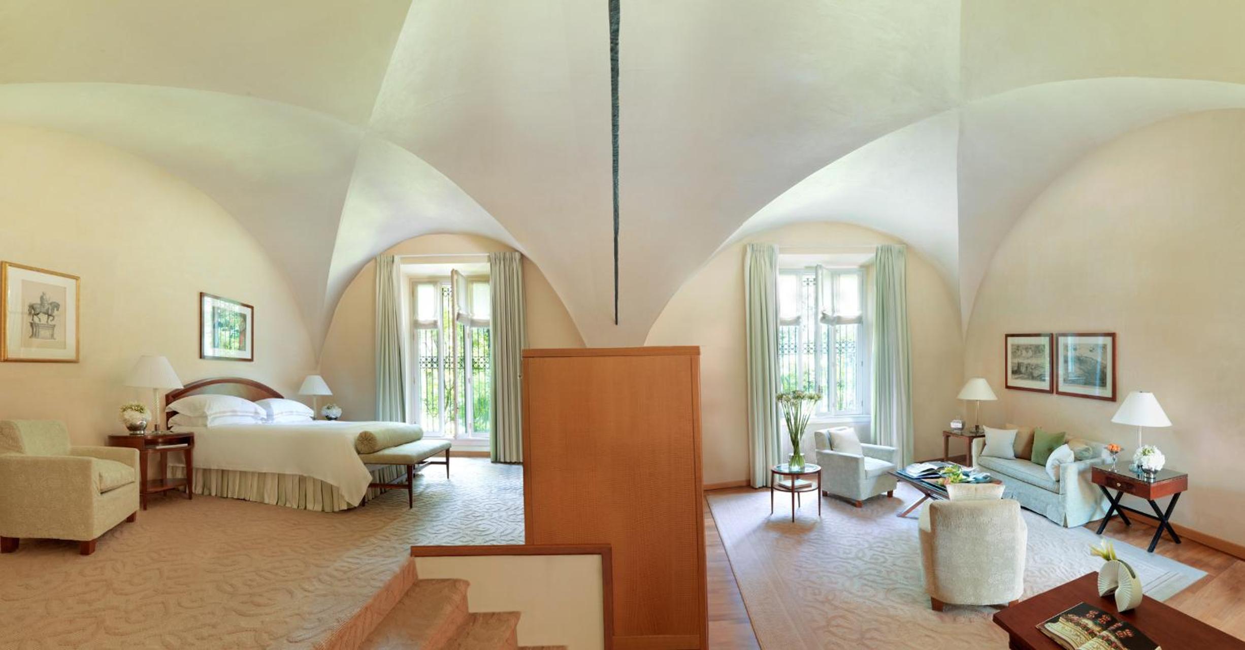 Cloister Suite King photo 1