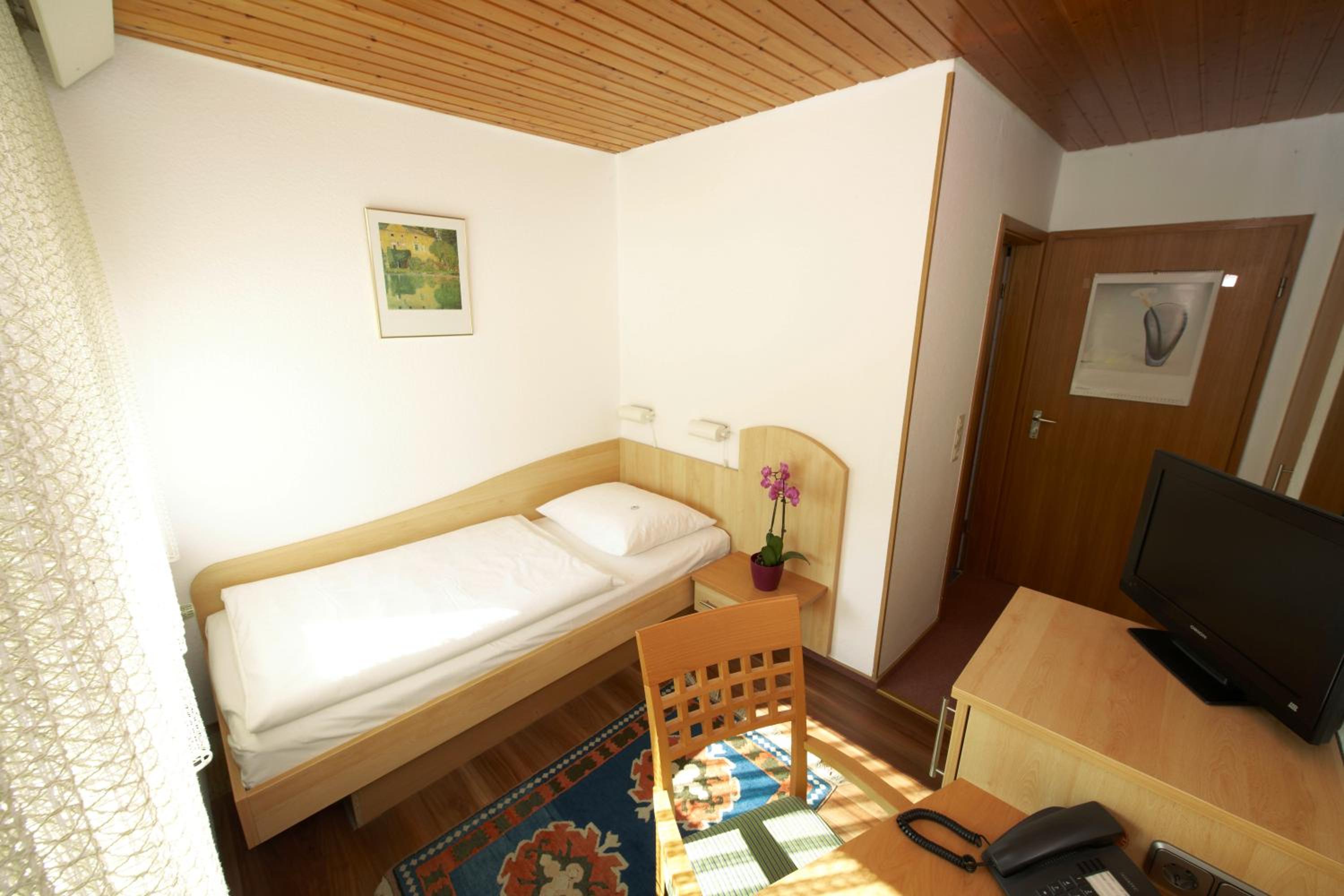 Economy Single Room photo 2
