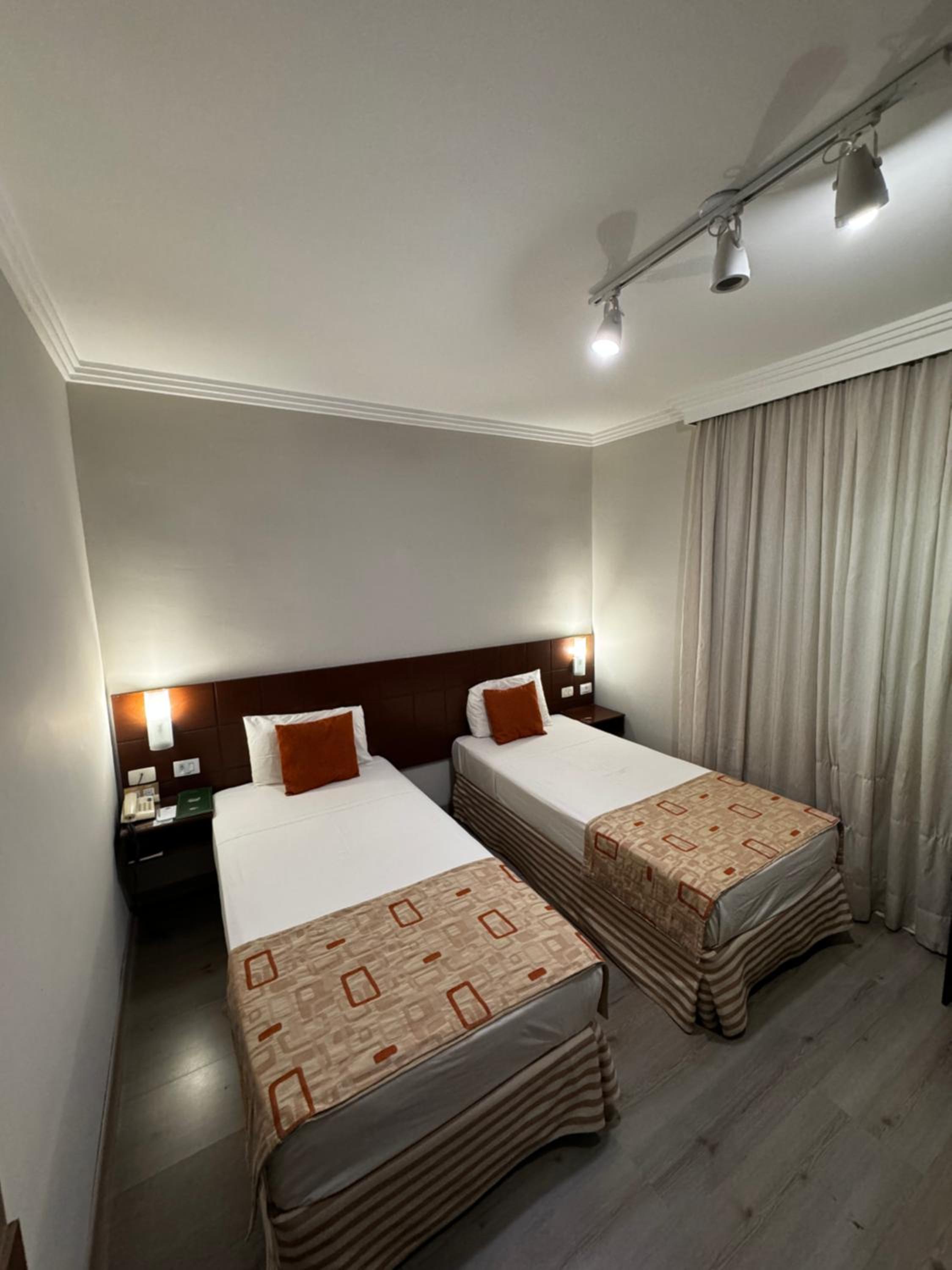 Twin Room with Mountain View