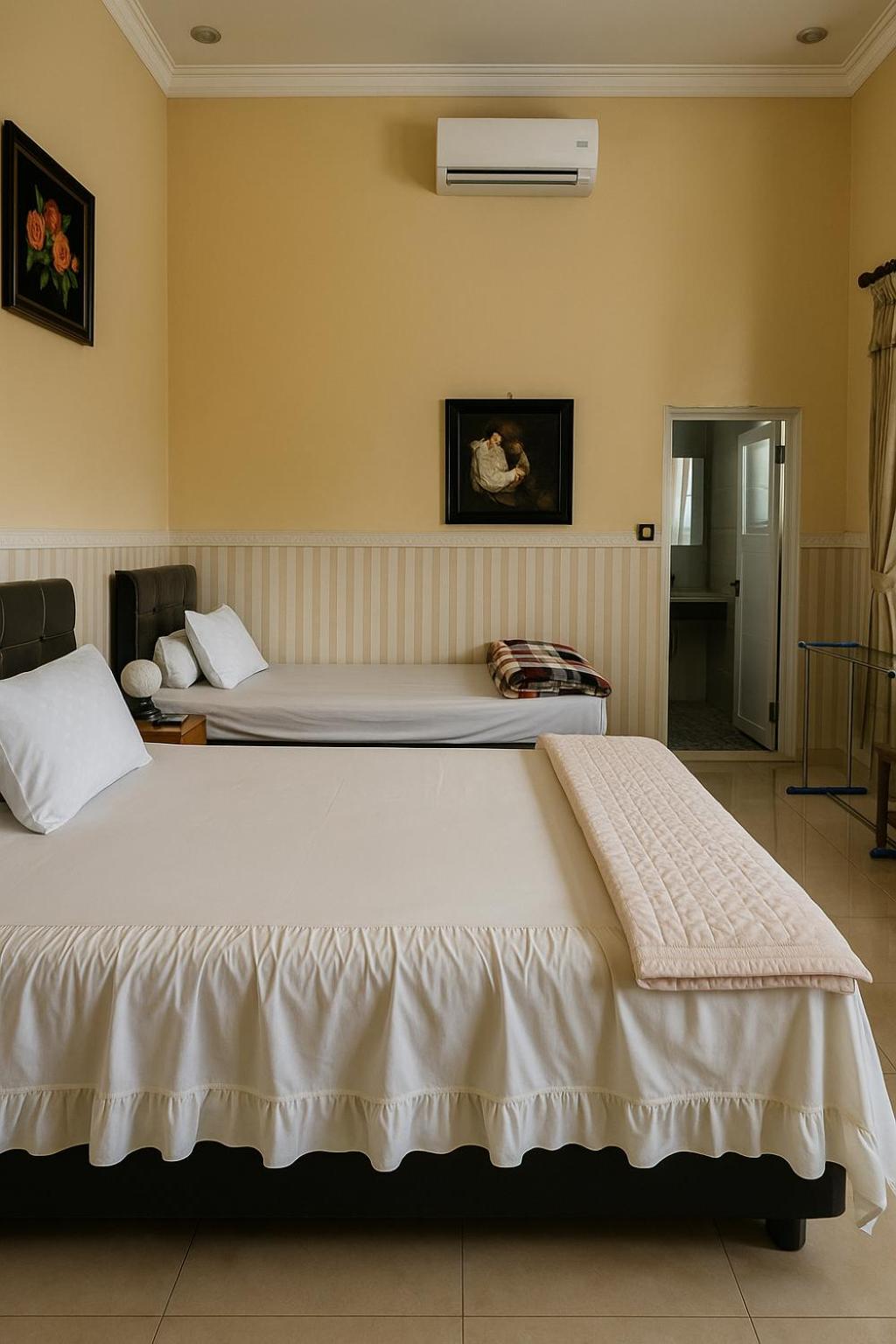 Standard Double or Twin Room photo 1