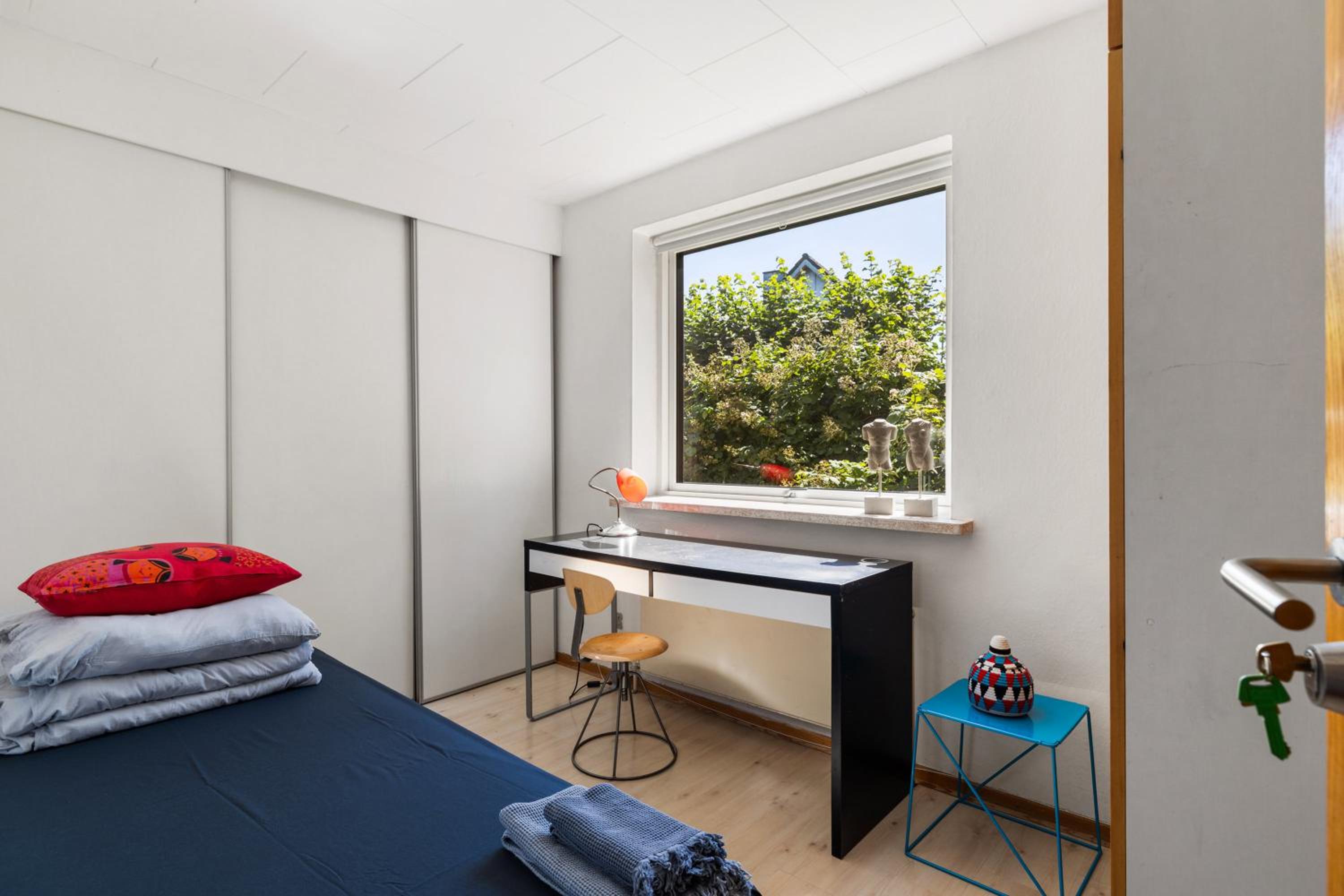Small Single Room photo 1