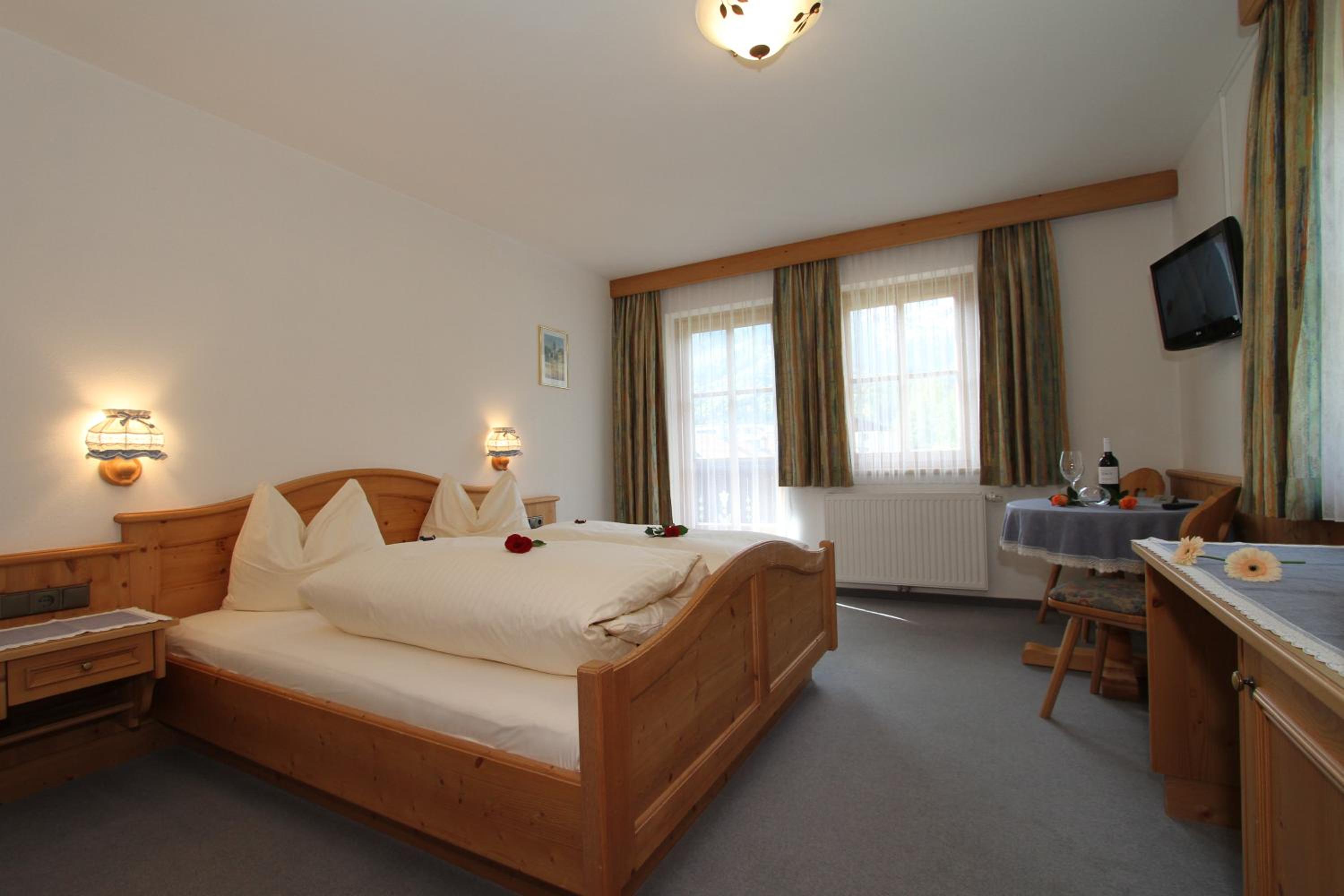 Double Room with Balcony photo 3