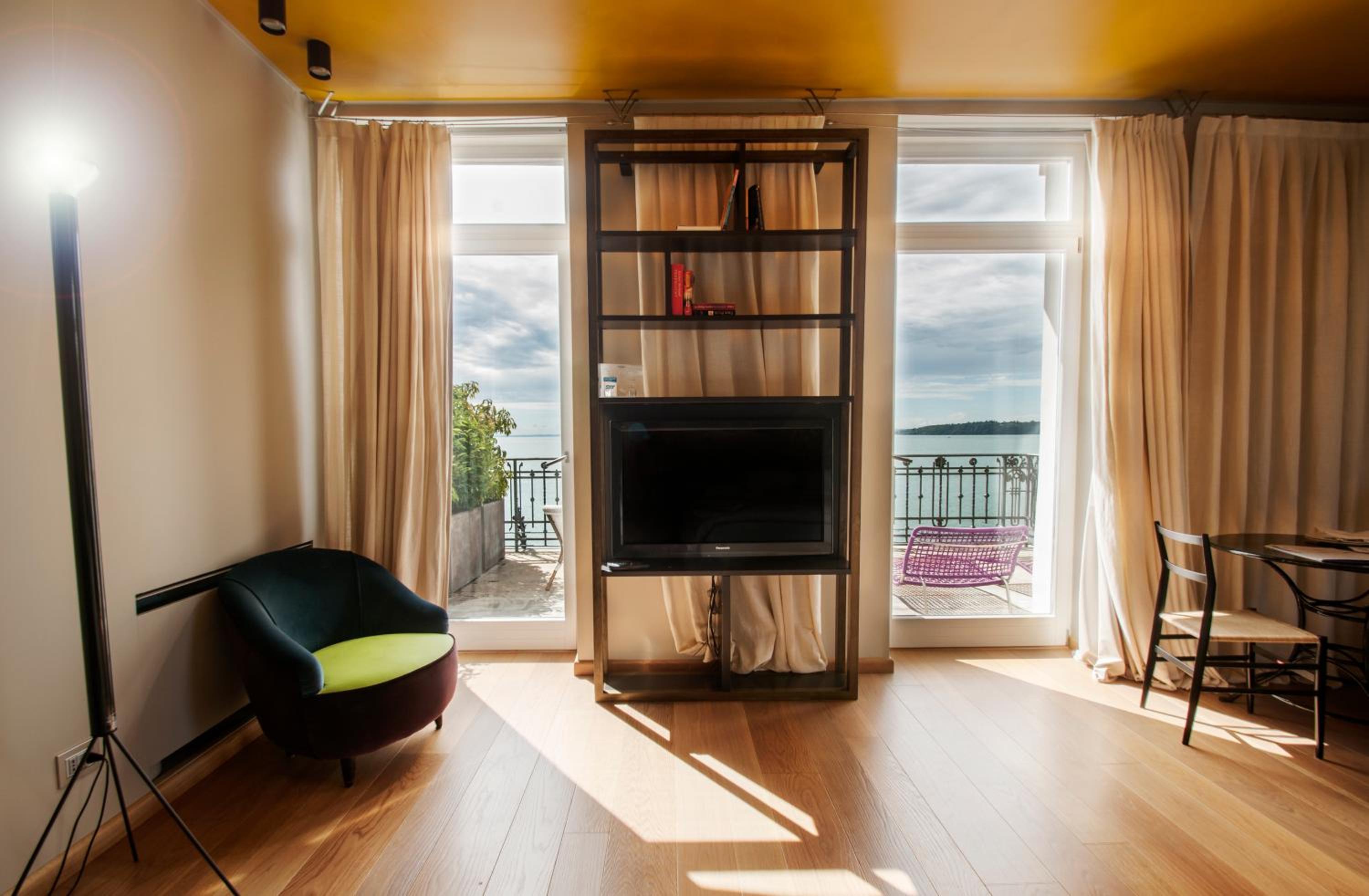 Junior Suite with Terrace - Photo 14