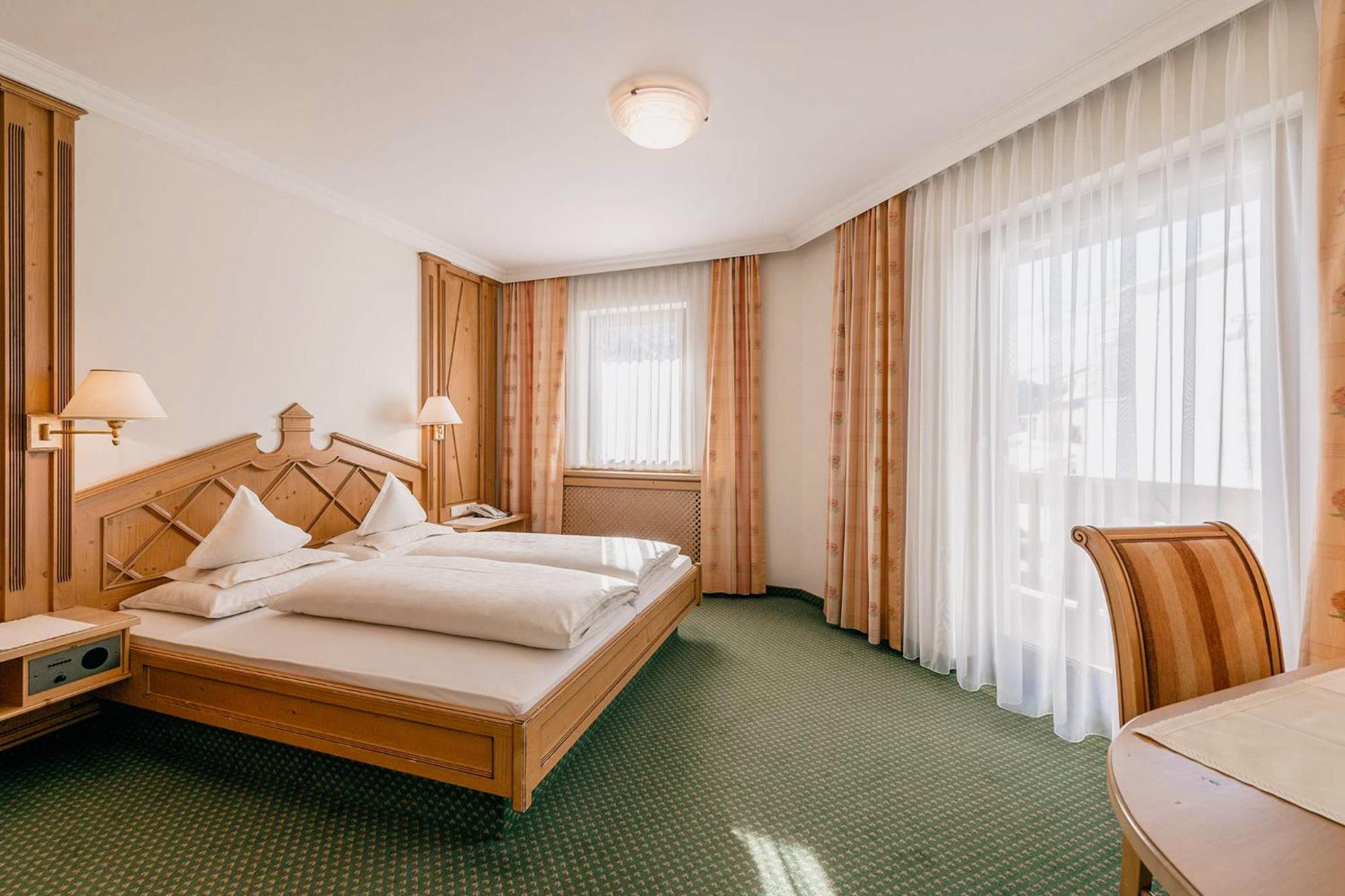Double Room with Mountain View