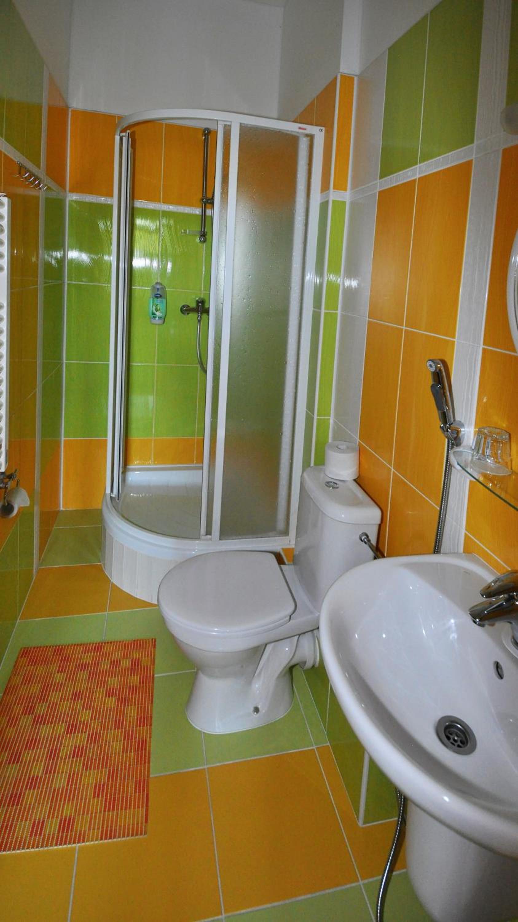 Twin Room - Photo 15