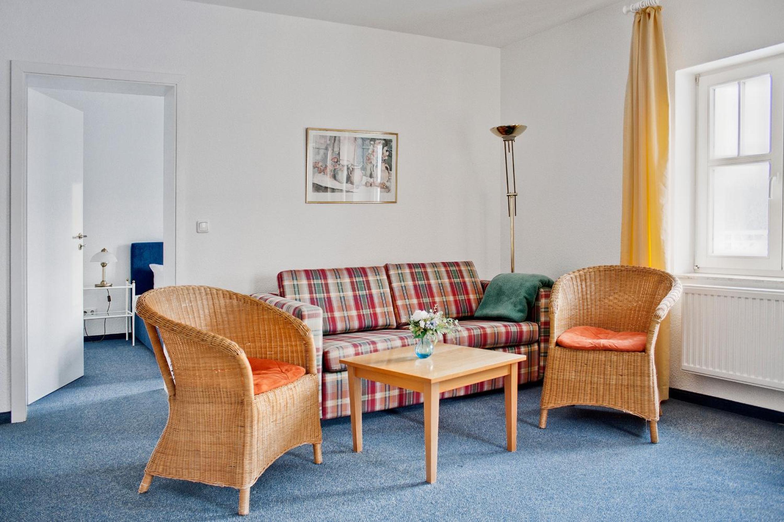 Two-Room Apartment - Land Side