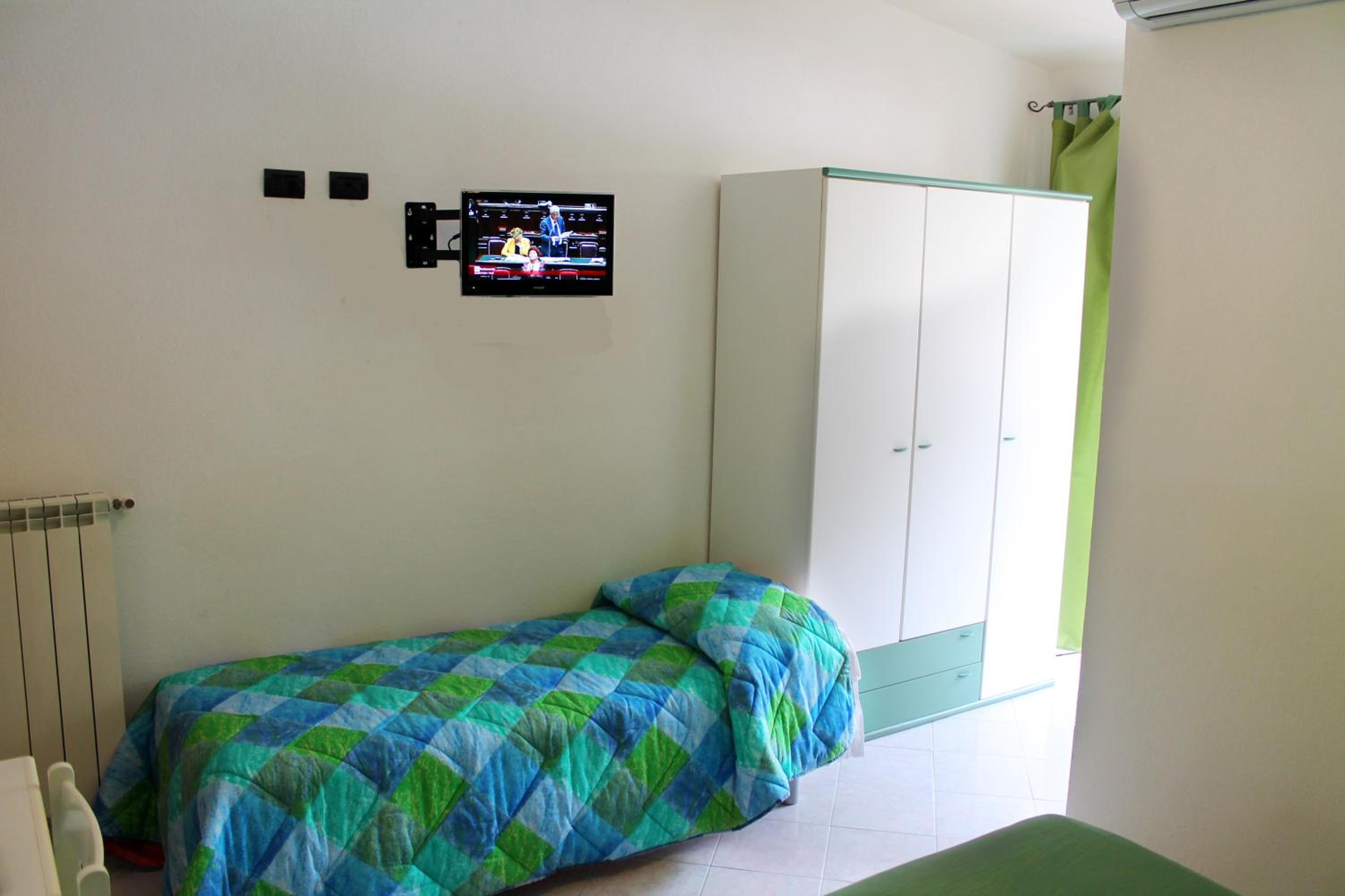 Triple Room with Balcony photo 1