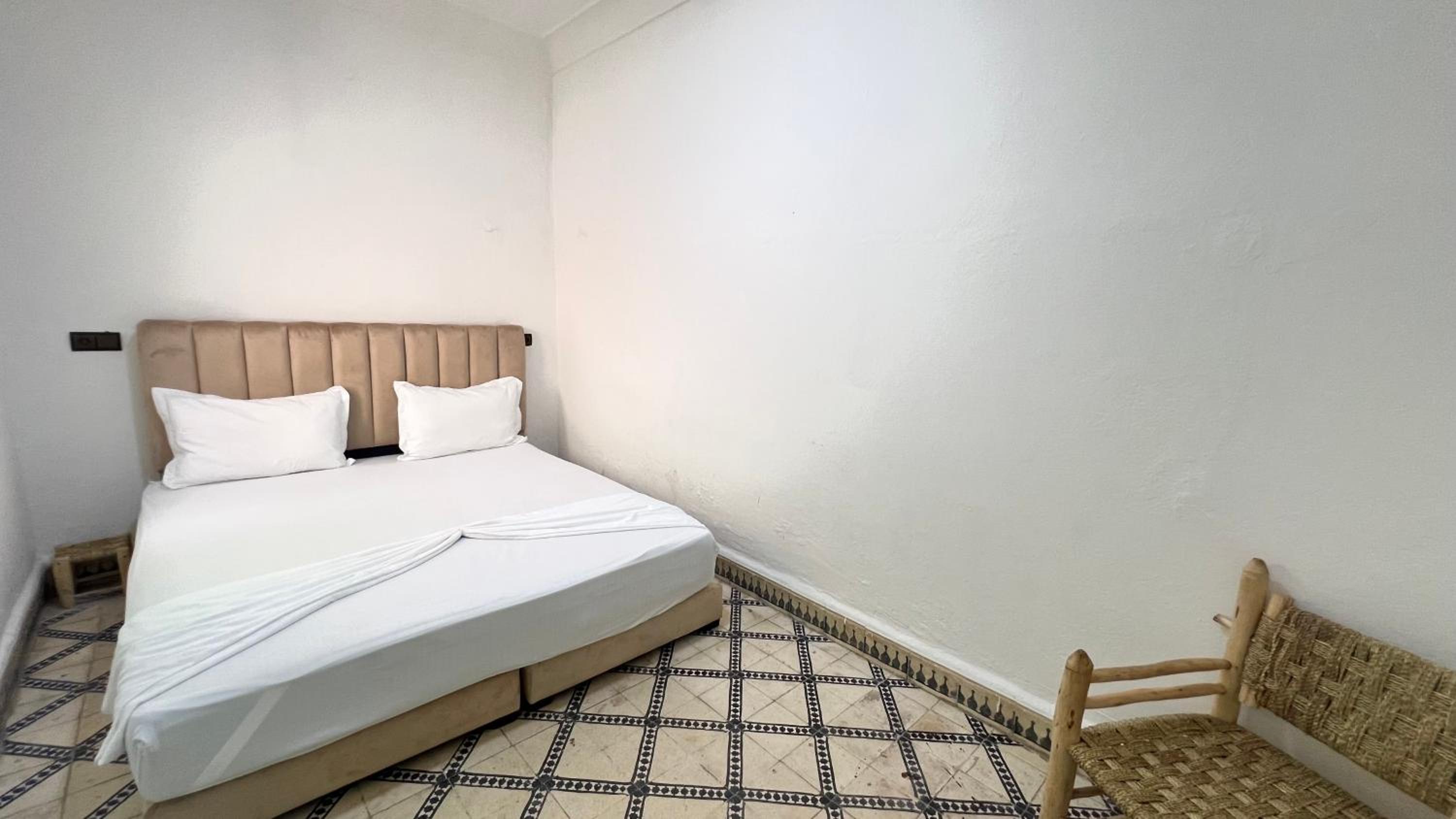Large Double Room photo 3