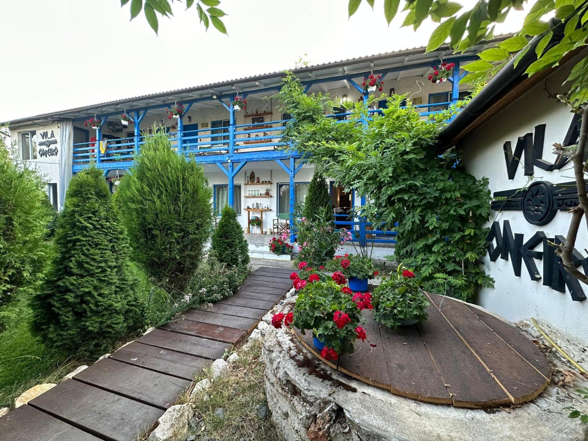 Villa photo 1