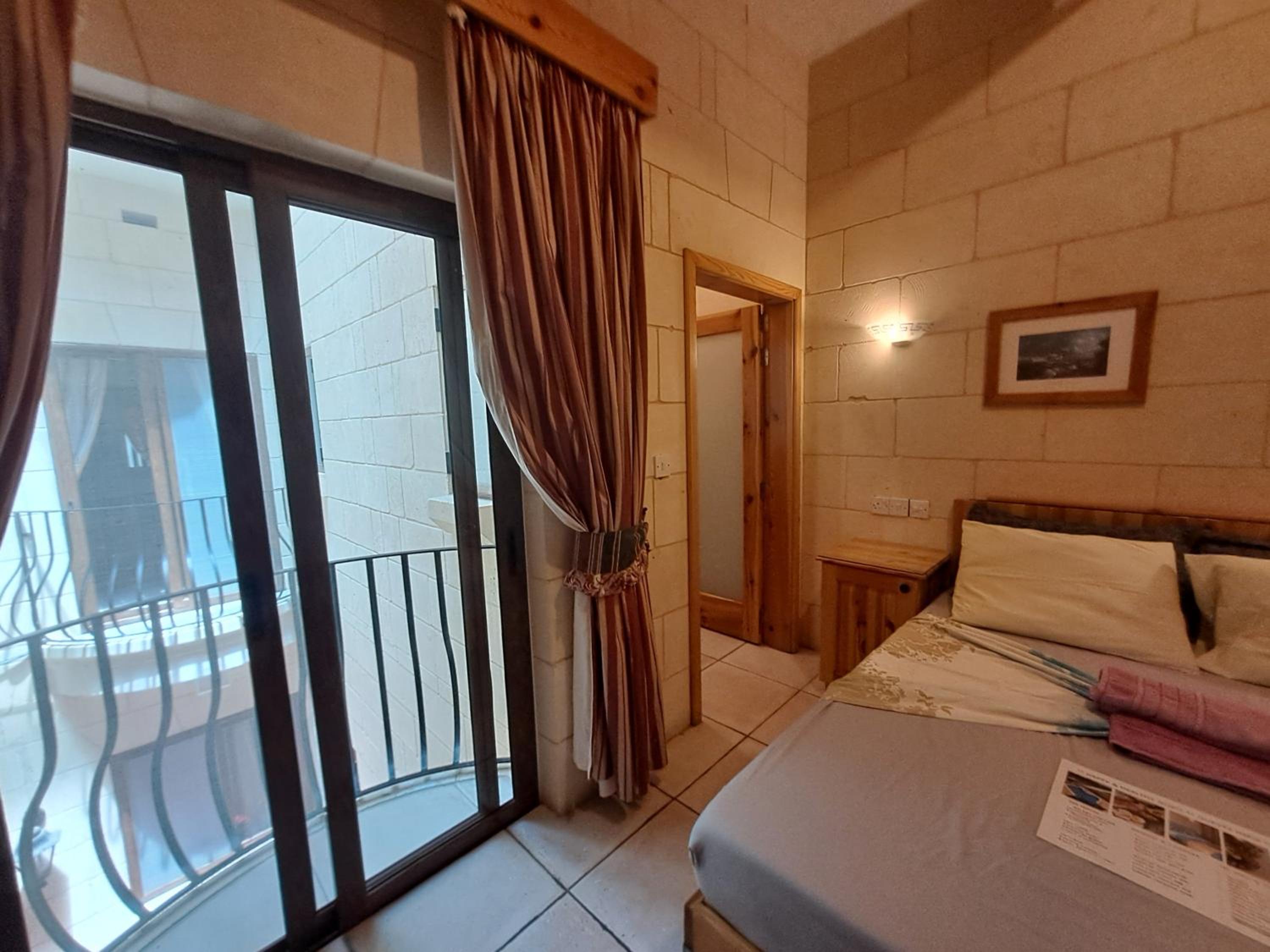 Standard Double Room photo 2