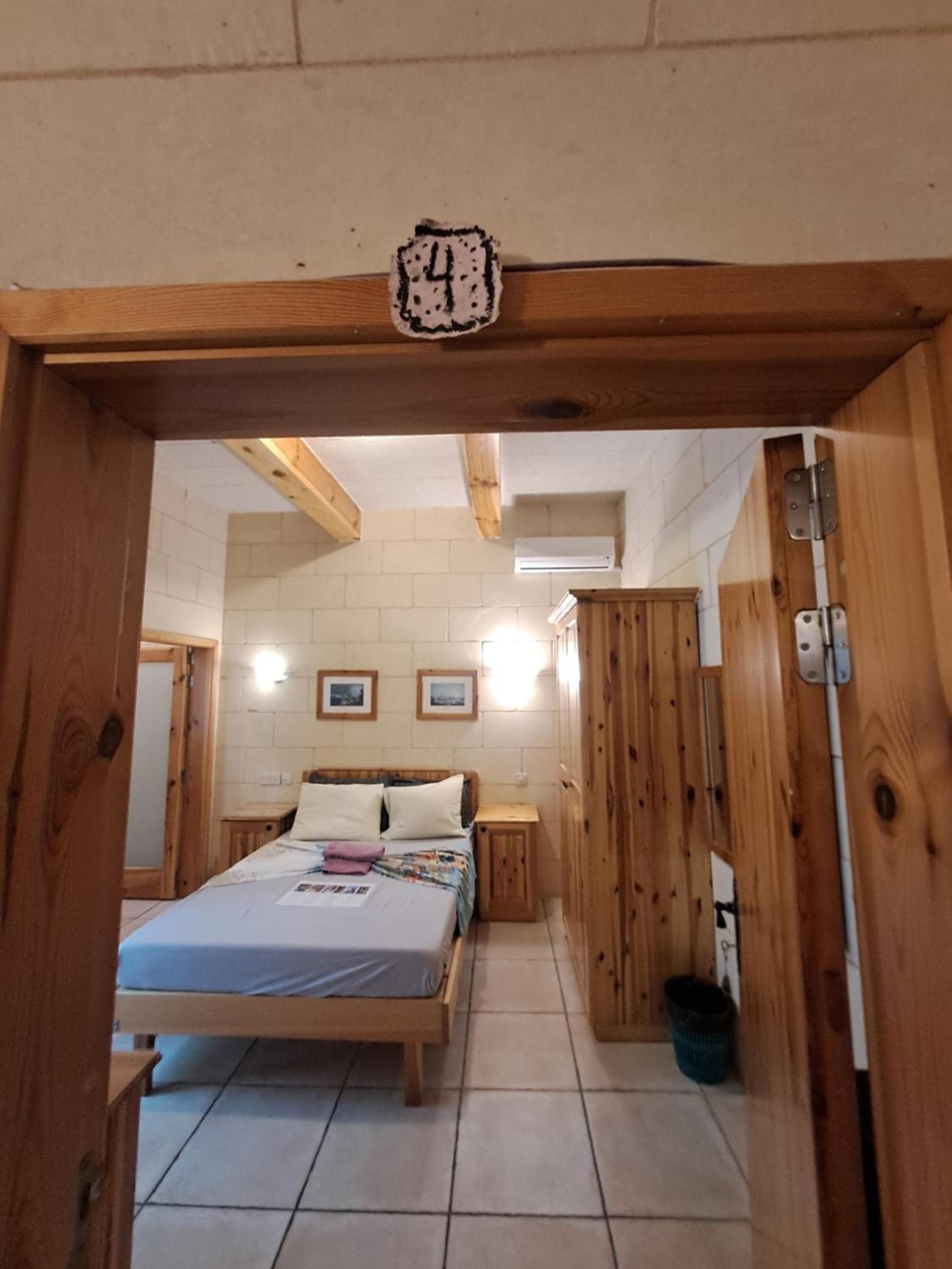 Standard Double Room photo 3
