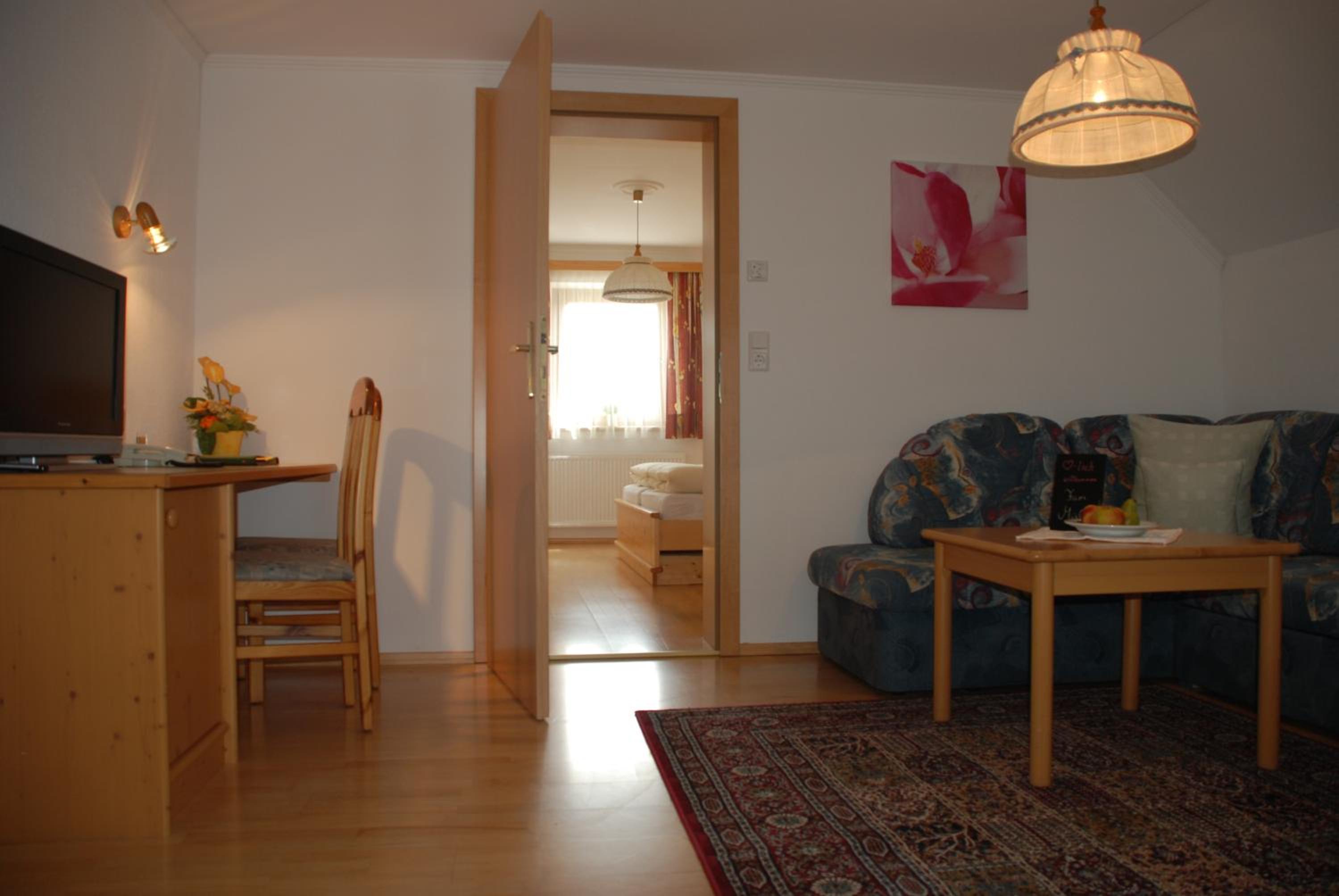 Suite - Photo 5