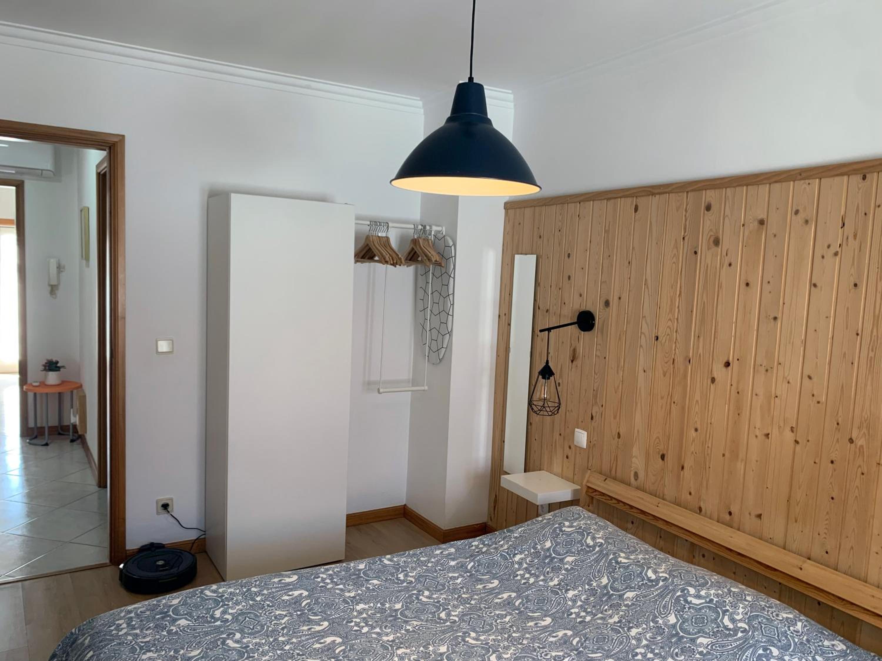 One-Bedroom Apartment with Terrace photo 1