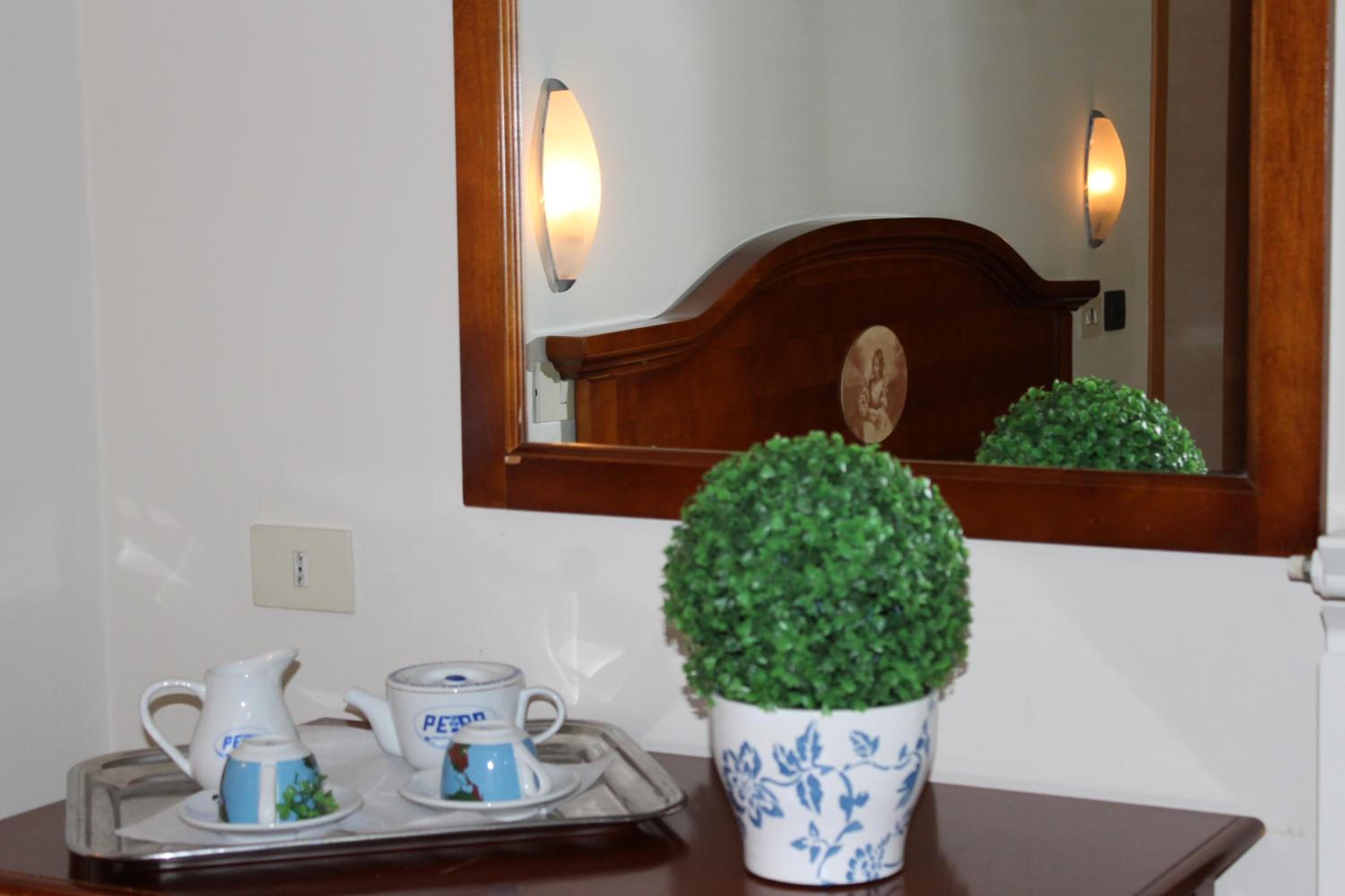 Basic Double Room photo 3
